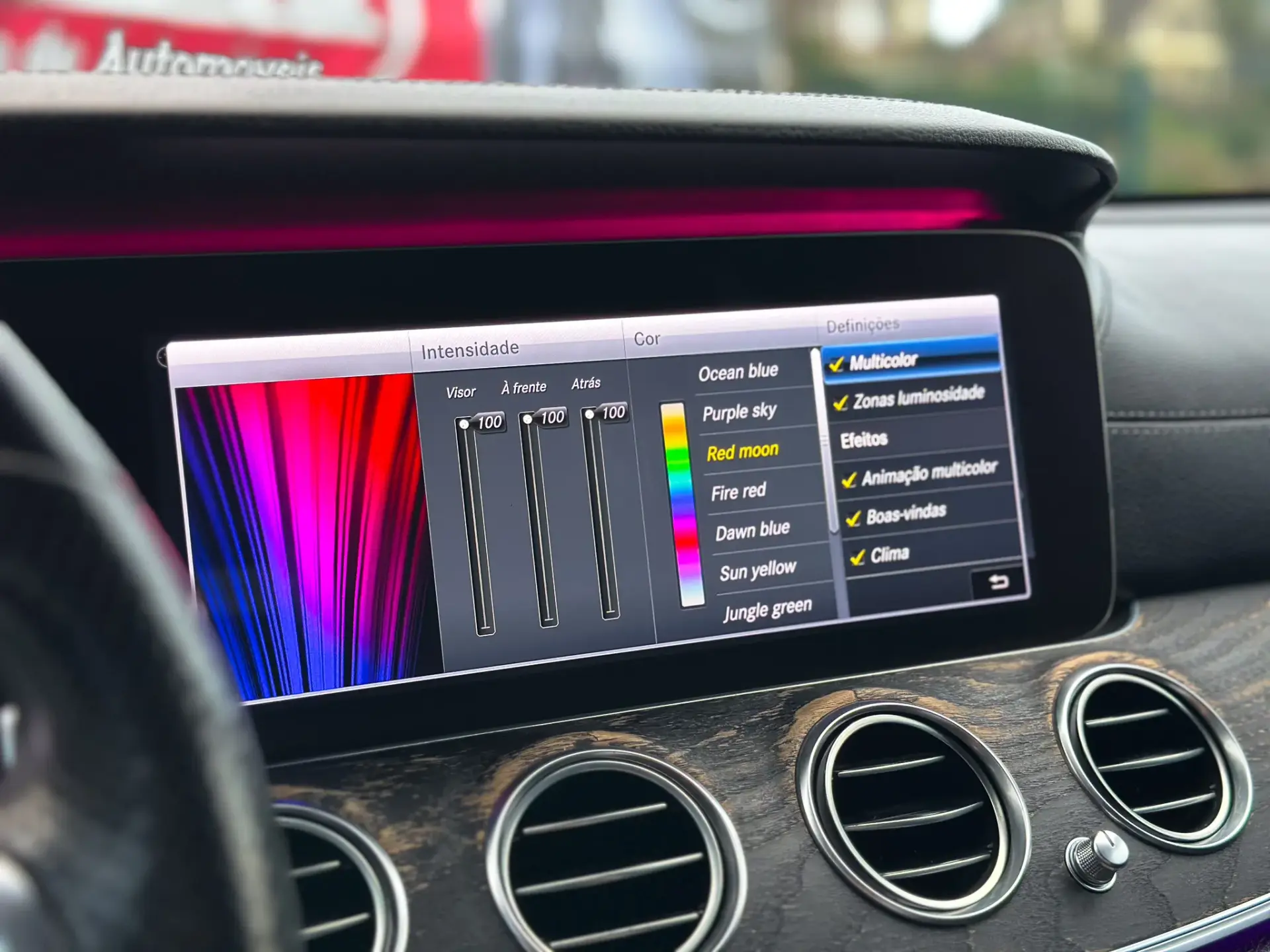 Mercedes-Benz E 220 d AMG Line 27