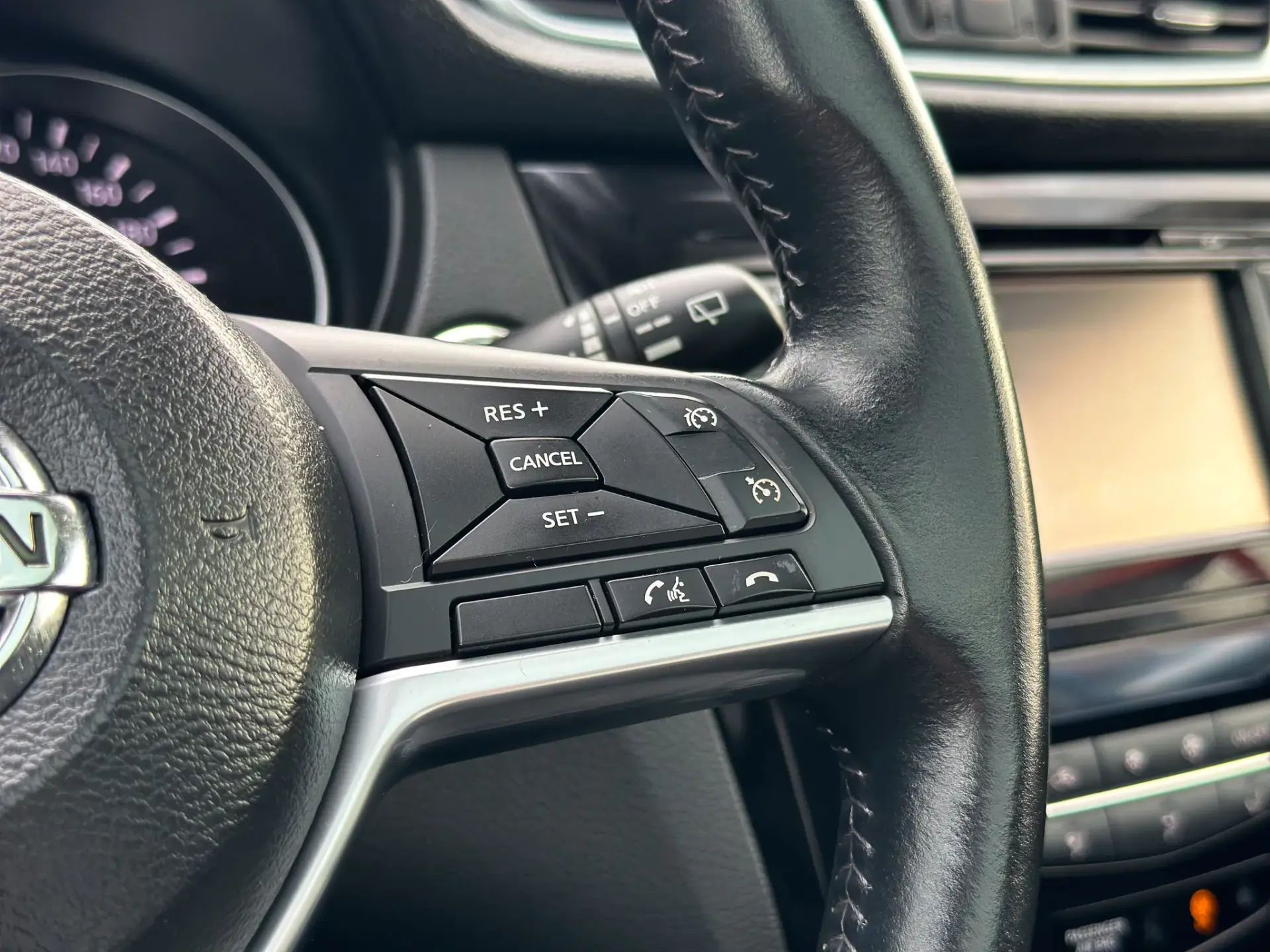 Nissan Qashqai 1.2 DIG-T 360 23