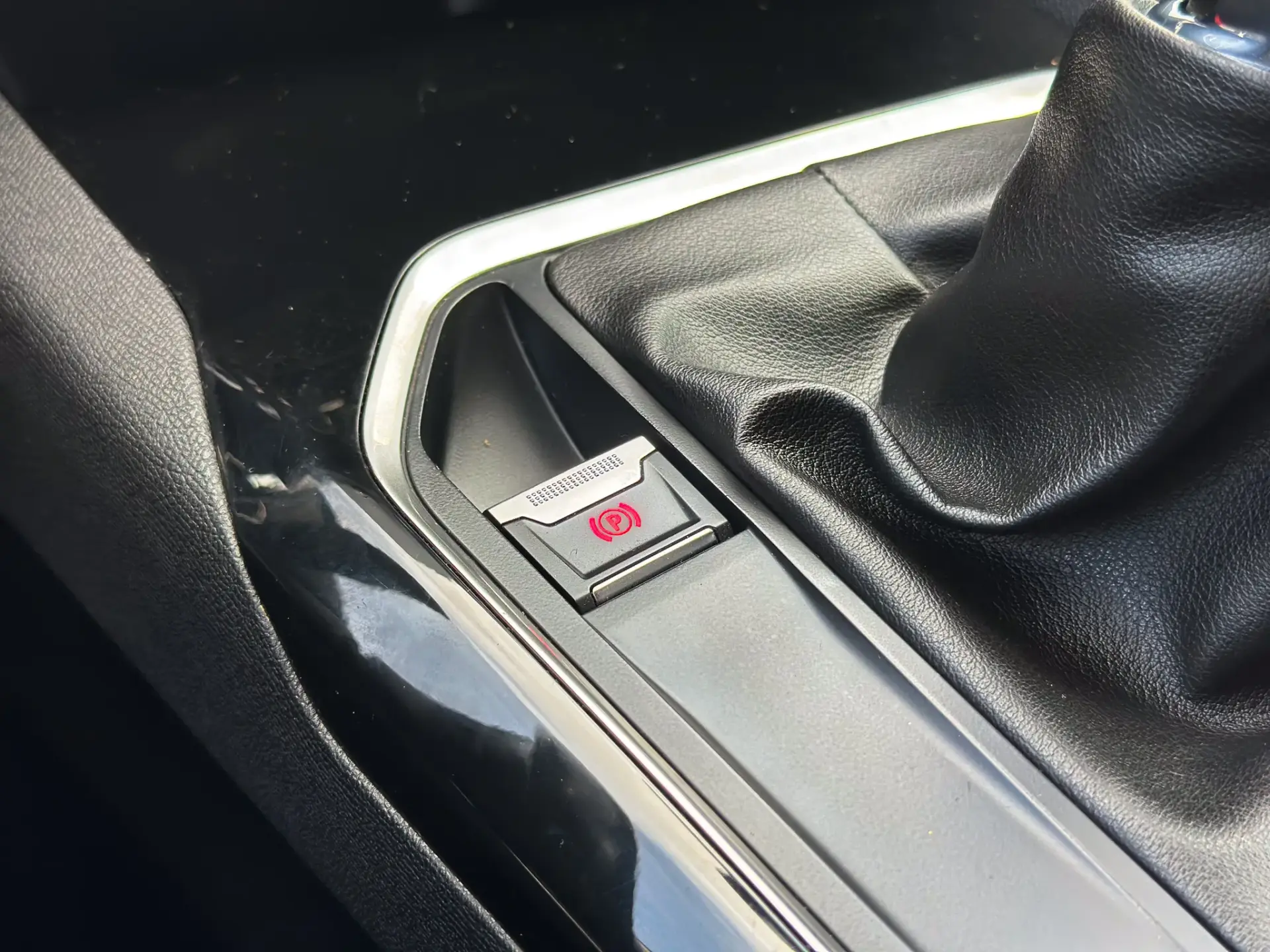 Peugeot 3008 1.6 BlueHDi Access 21