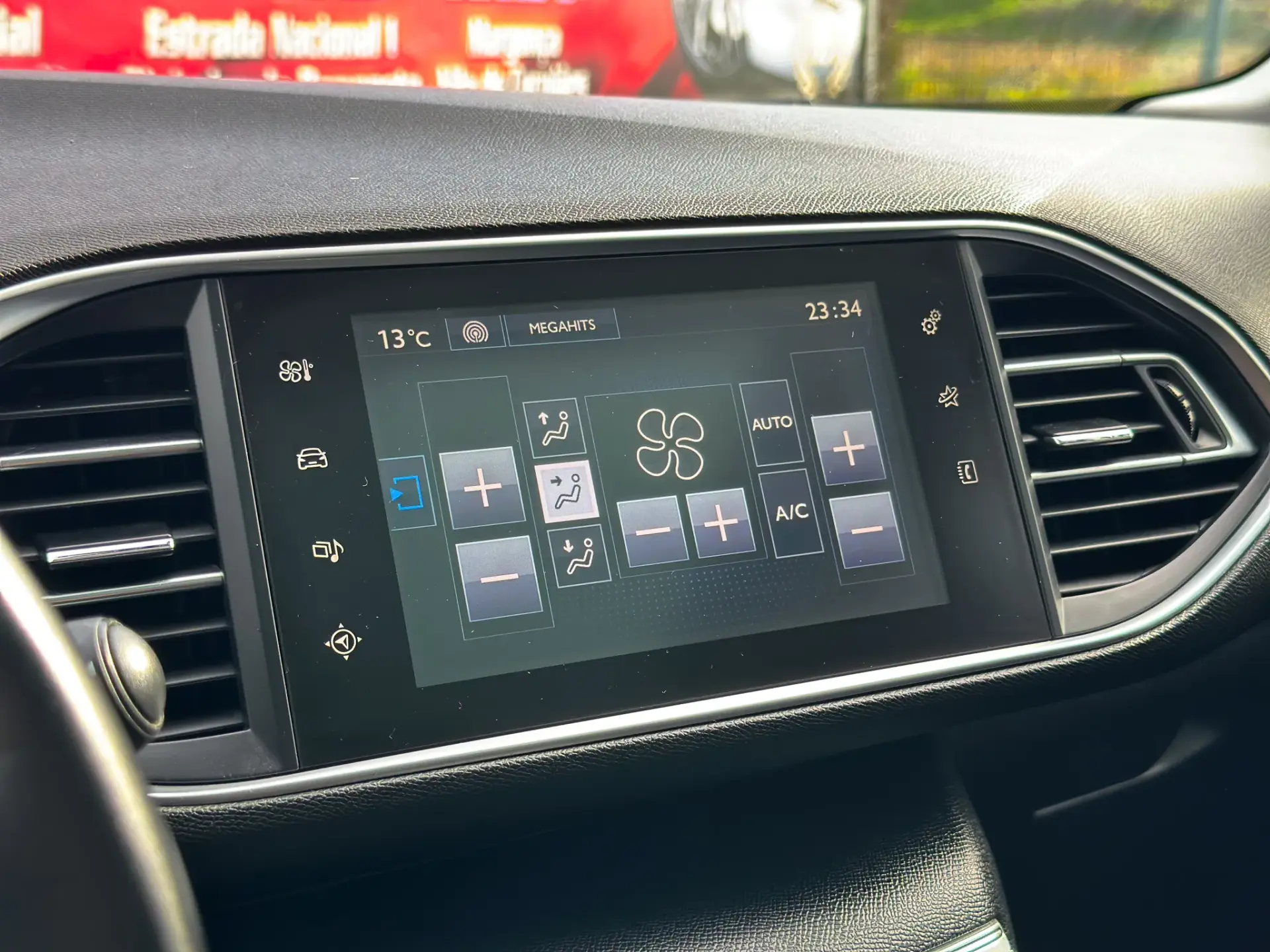 Peugeot 308 SW 1.6 BlueHDi Active J17 17