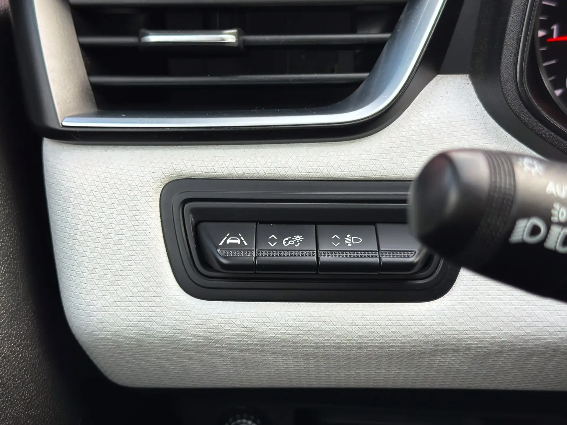 Renault Clio 1.0 LPG Gasolina/gas (GPL) 16