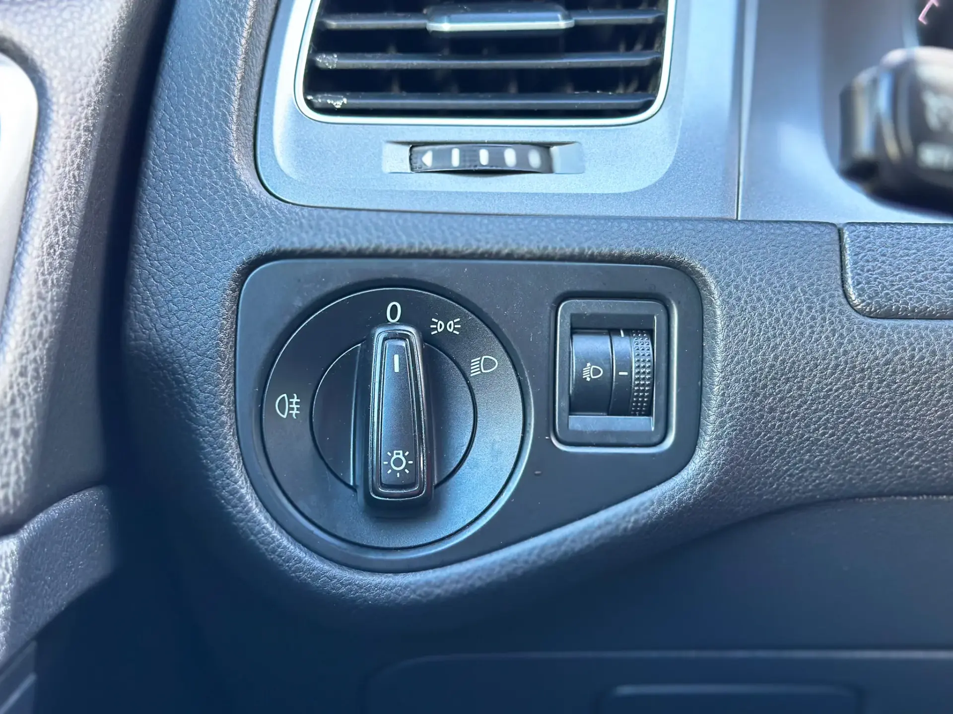 Volkswagen Golf Variant 1.6 TDi BlueMotion Confortline 18