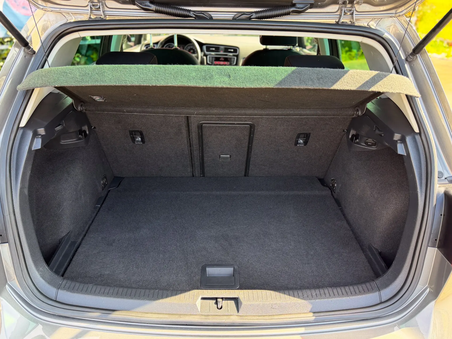 Volkswagen Golf 1.6 TDI BlueMotion Allstar 11