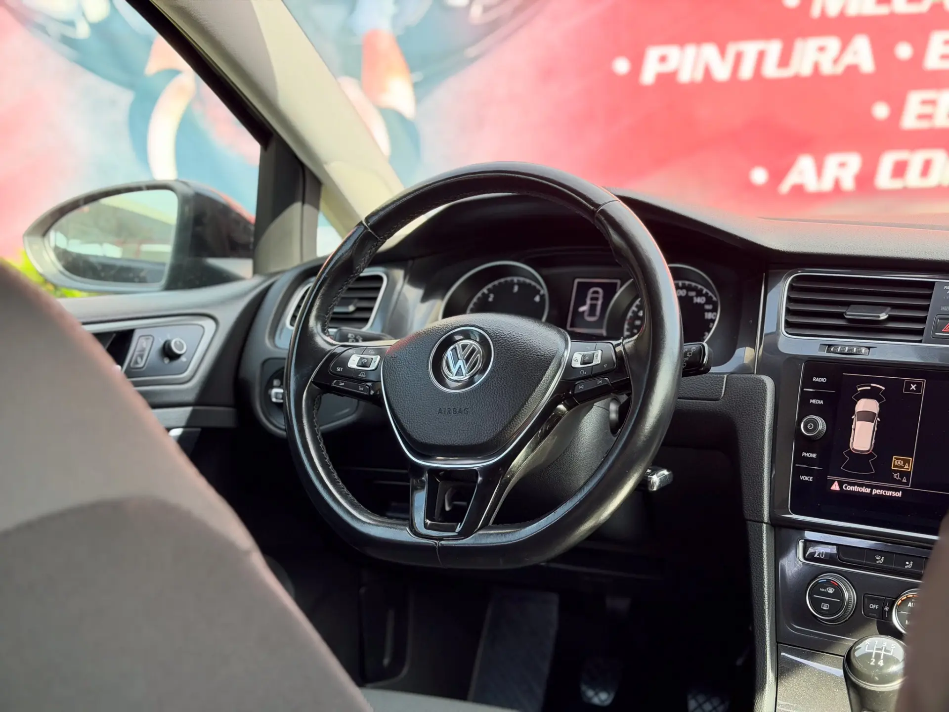 Volkswagen Golf 1.6 TDI Confortline 13