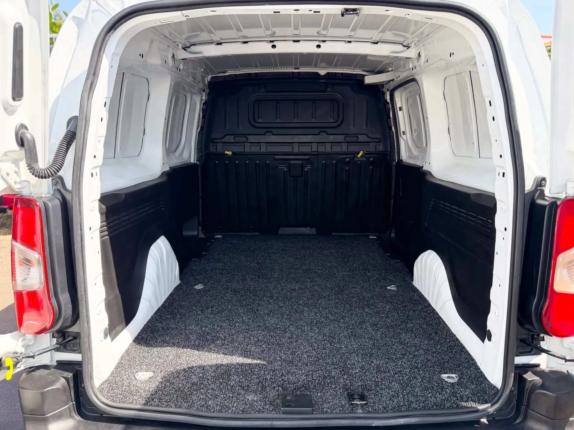 Opel Combo 1.5 CDTi L2H1 Enjoy 11
