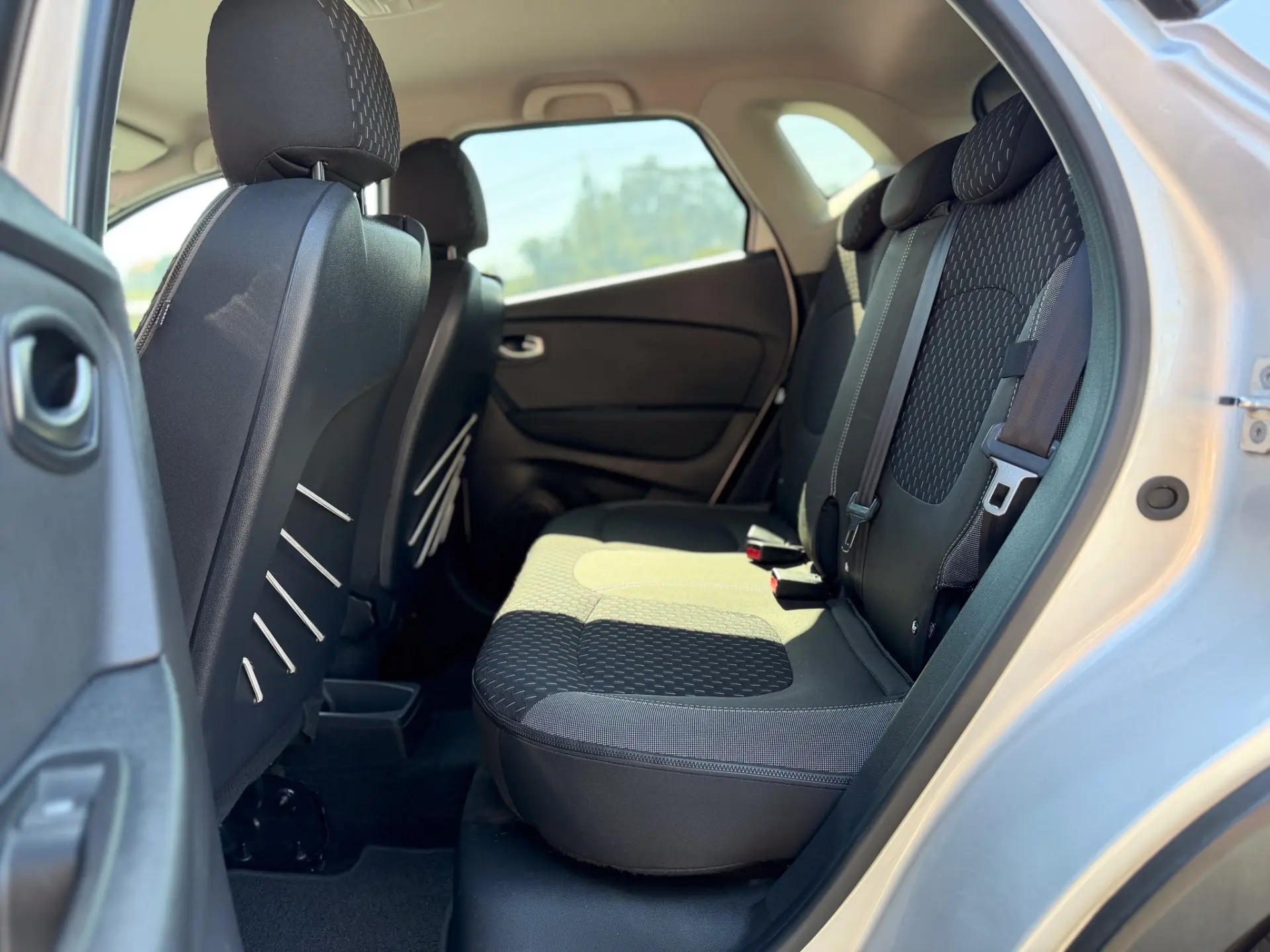 Renault Captur 1.5 dCi Exclusive 15