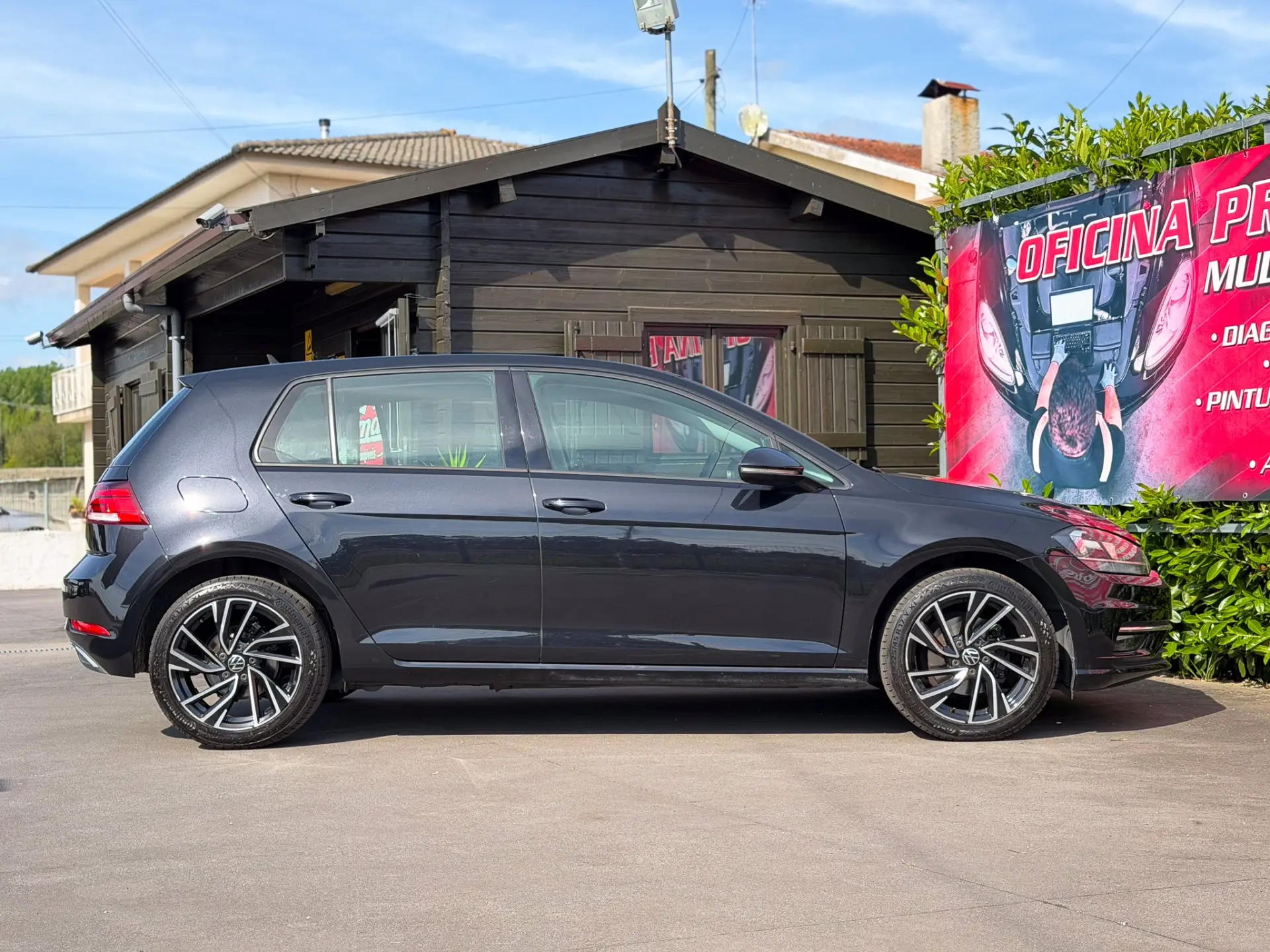 Volkswagen Golf 1.6 TDI Confortline 9