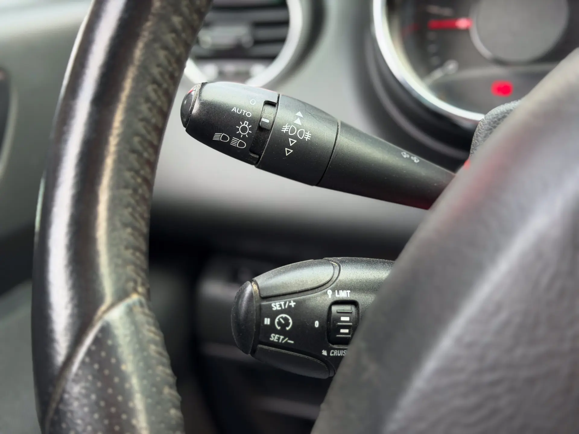 Peugeot 3008 1.6 BlueHDi Style 19
