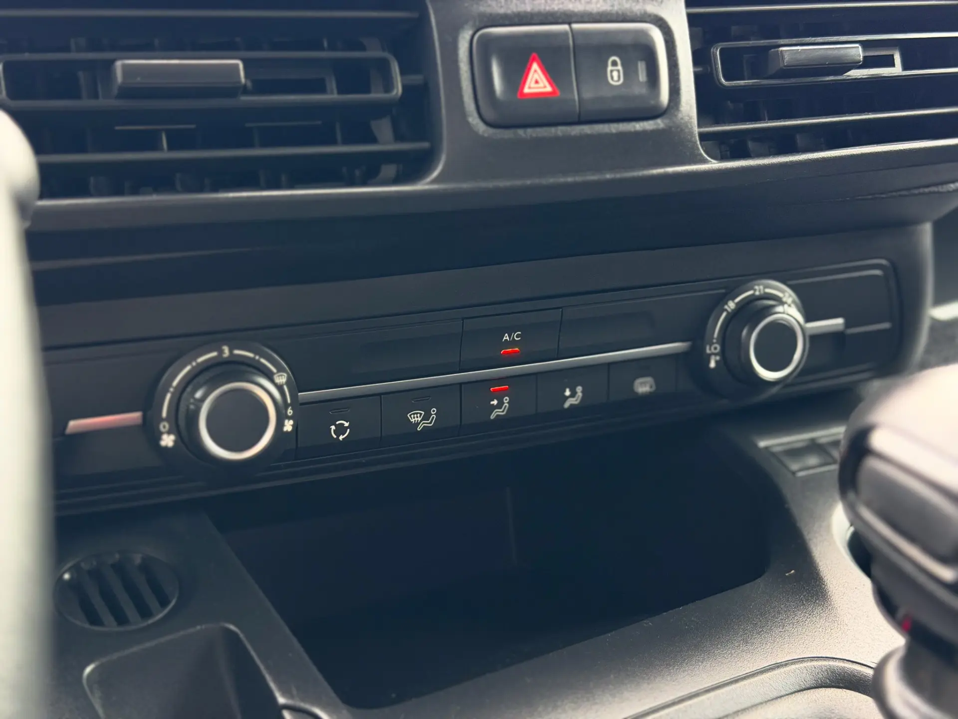 Peugeot Partner 1.5 BlueHDi L2H1 16