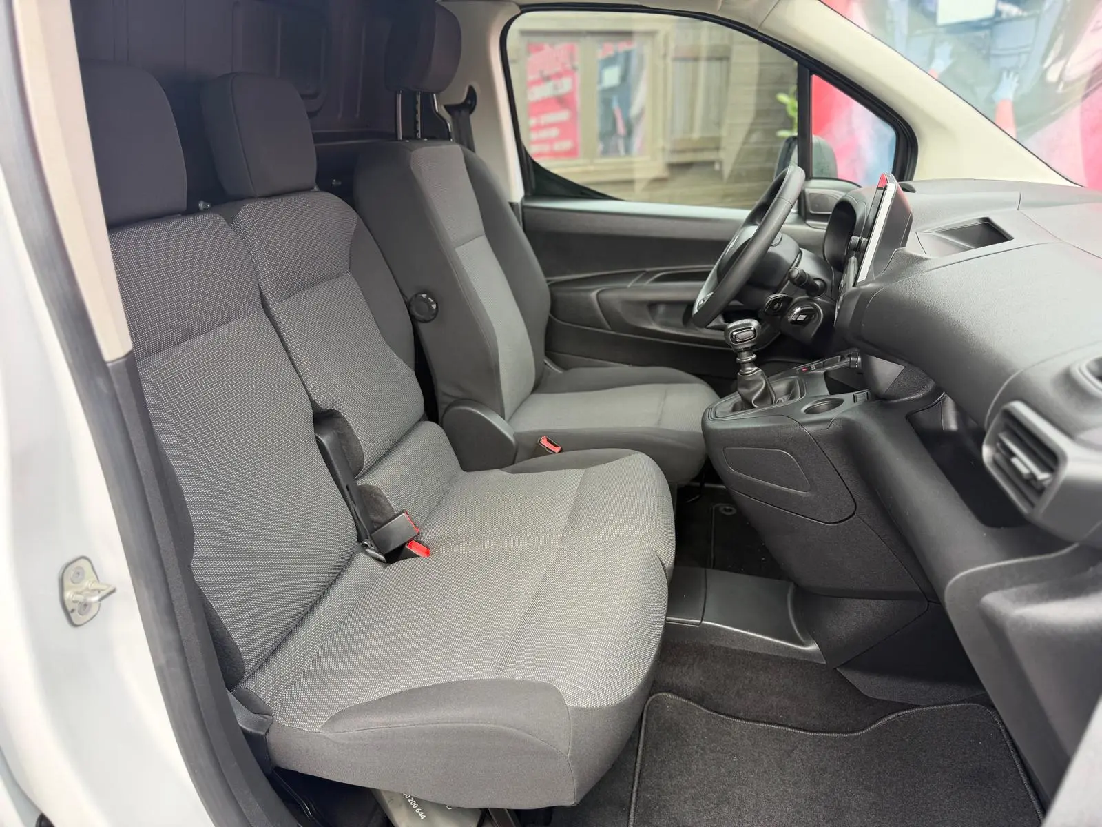 Citroen Berlingo 1.5 BlueHDi M Feel 12