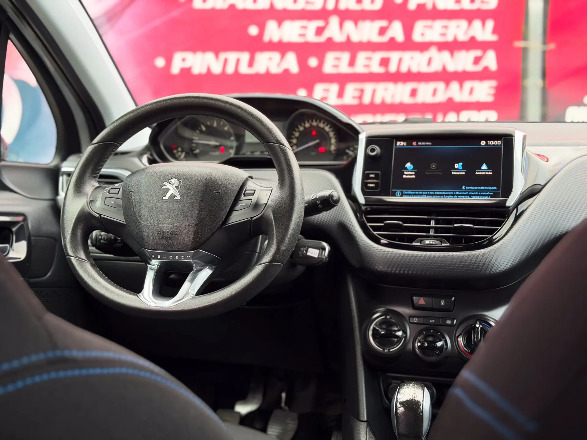 Peugeot 208 1.6 BlueHDi Style 17