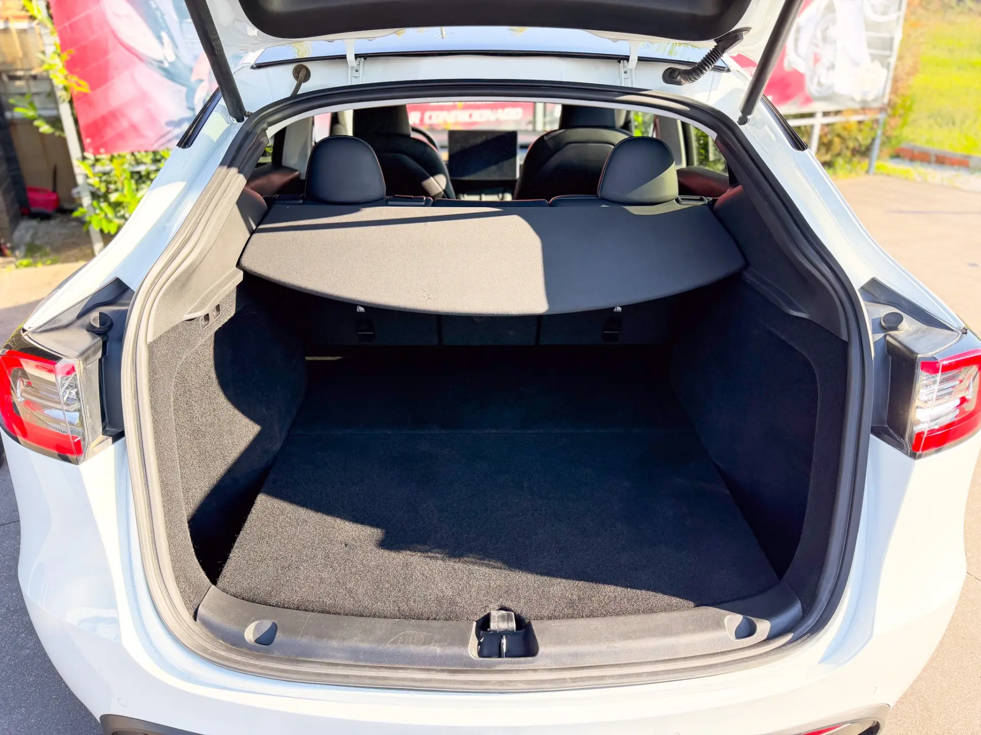 Tesla Model Y Performance Tração Integral 12