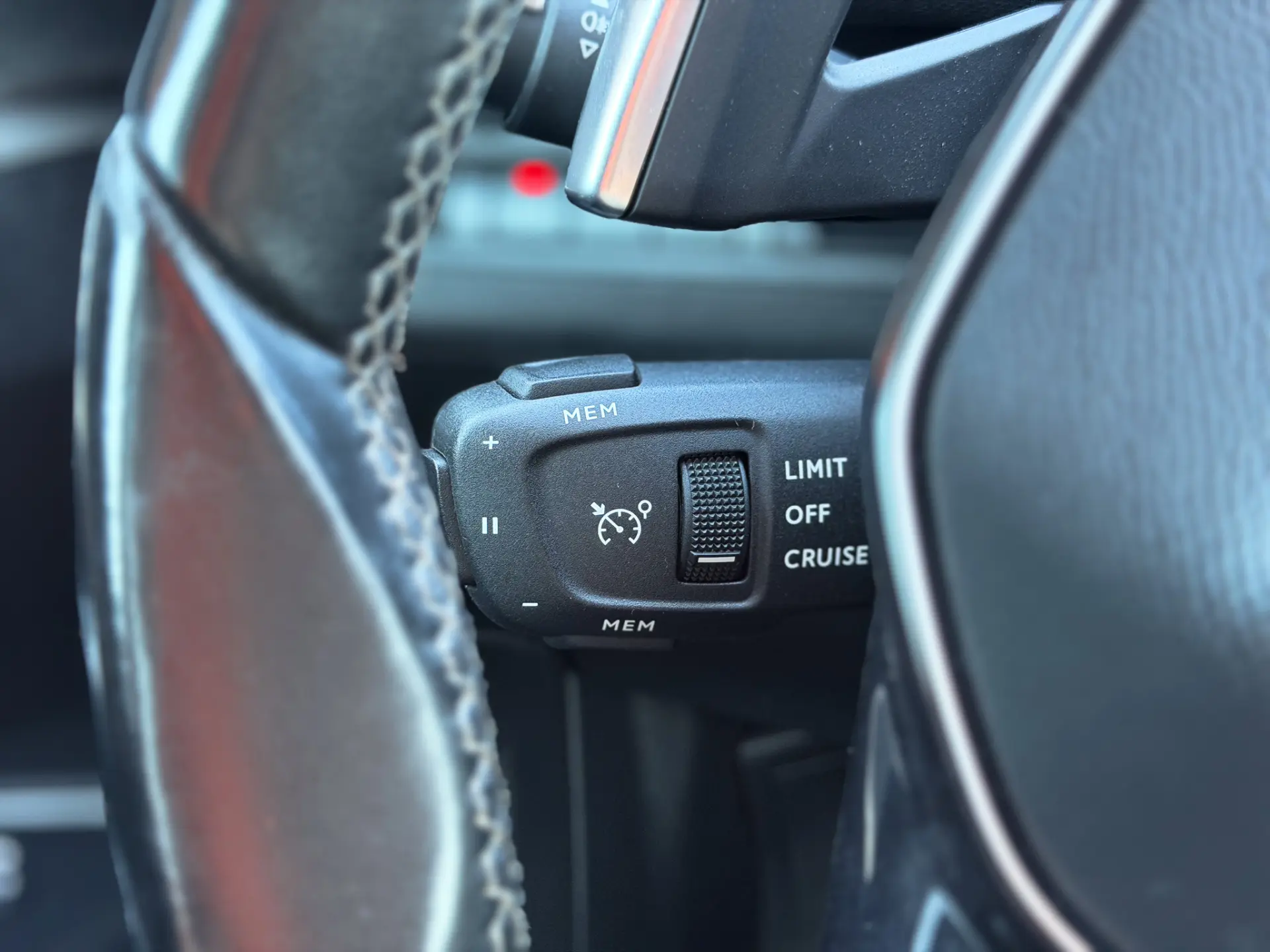 Peugeot 5008 1.5 BlueHDi Active Pack EAT8 20