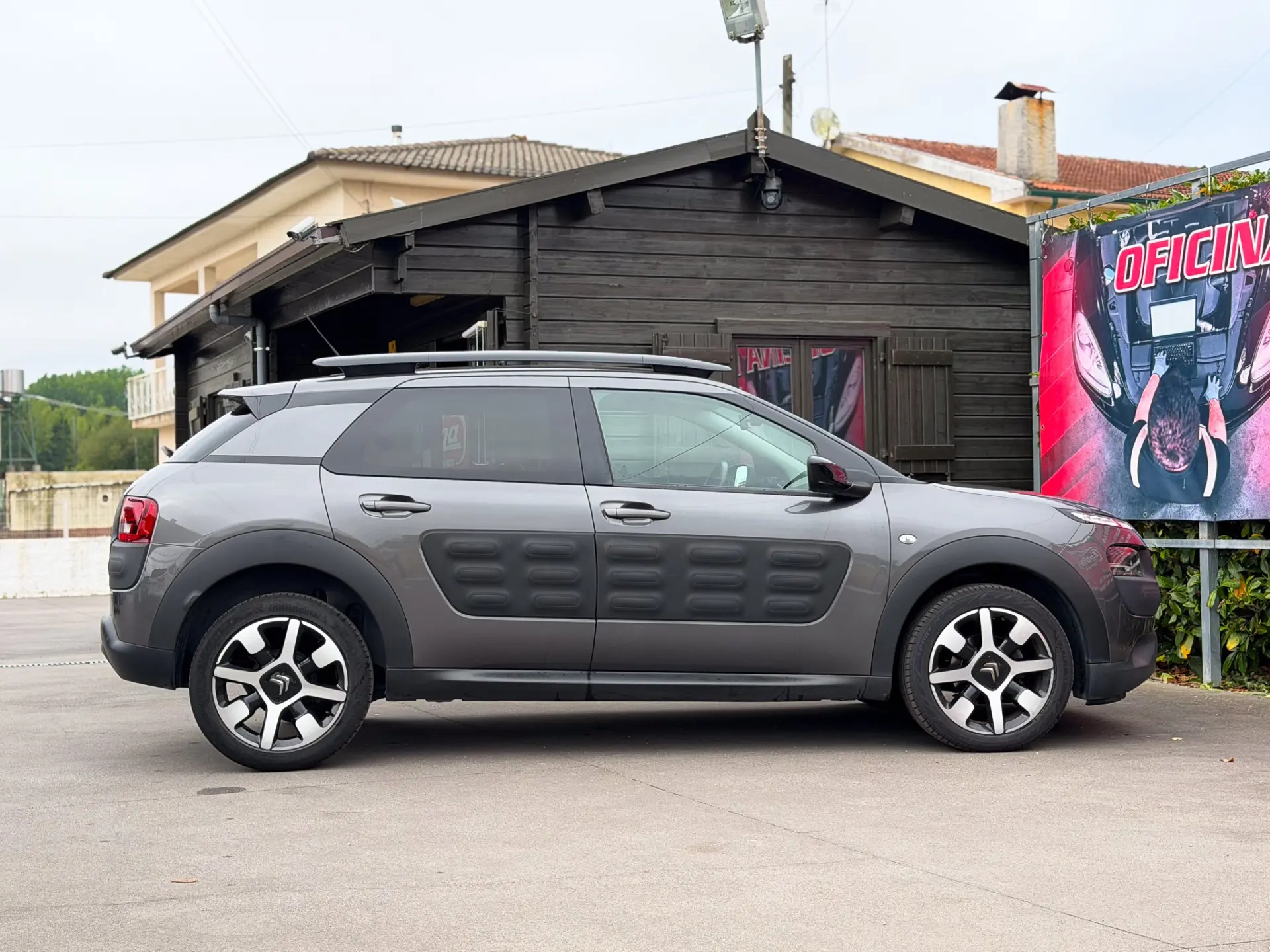 Citroen C4 Cactus 1.6 BlueHDi Feel J17 10