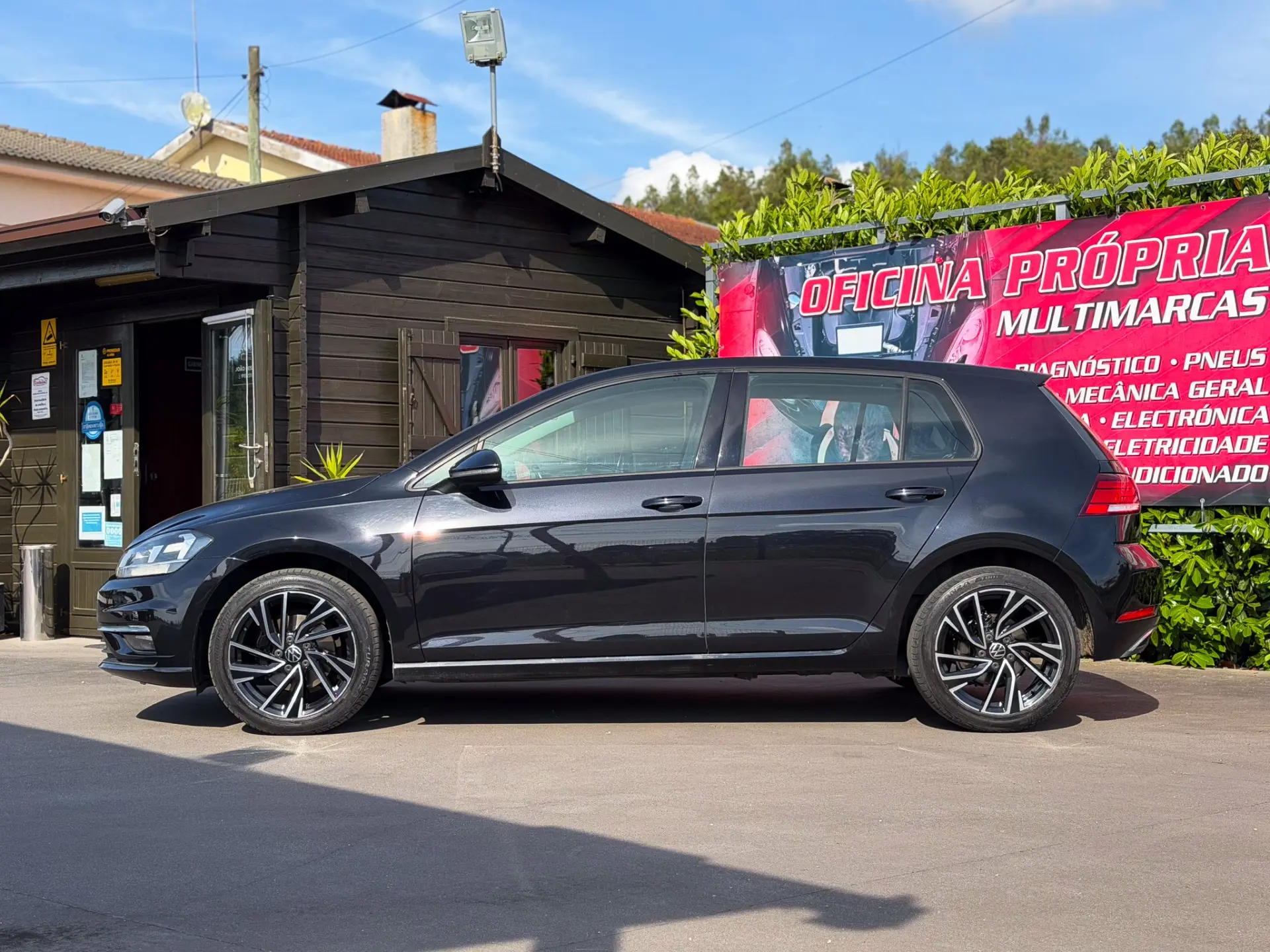 Volkswagen Golf 1.6 TDI Confortline 5