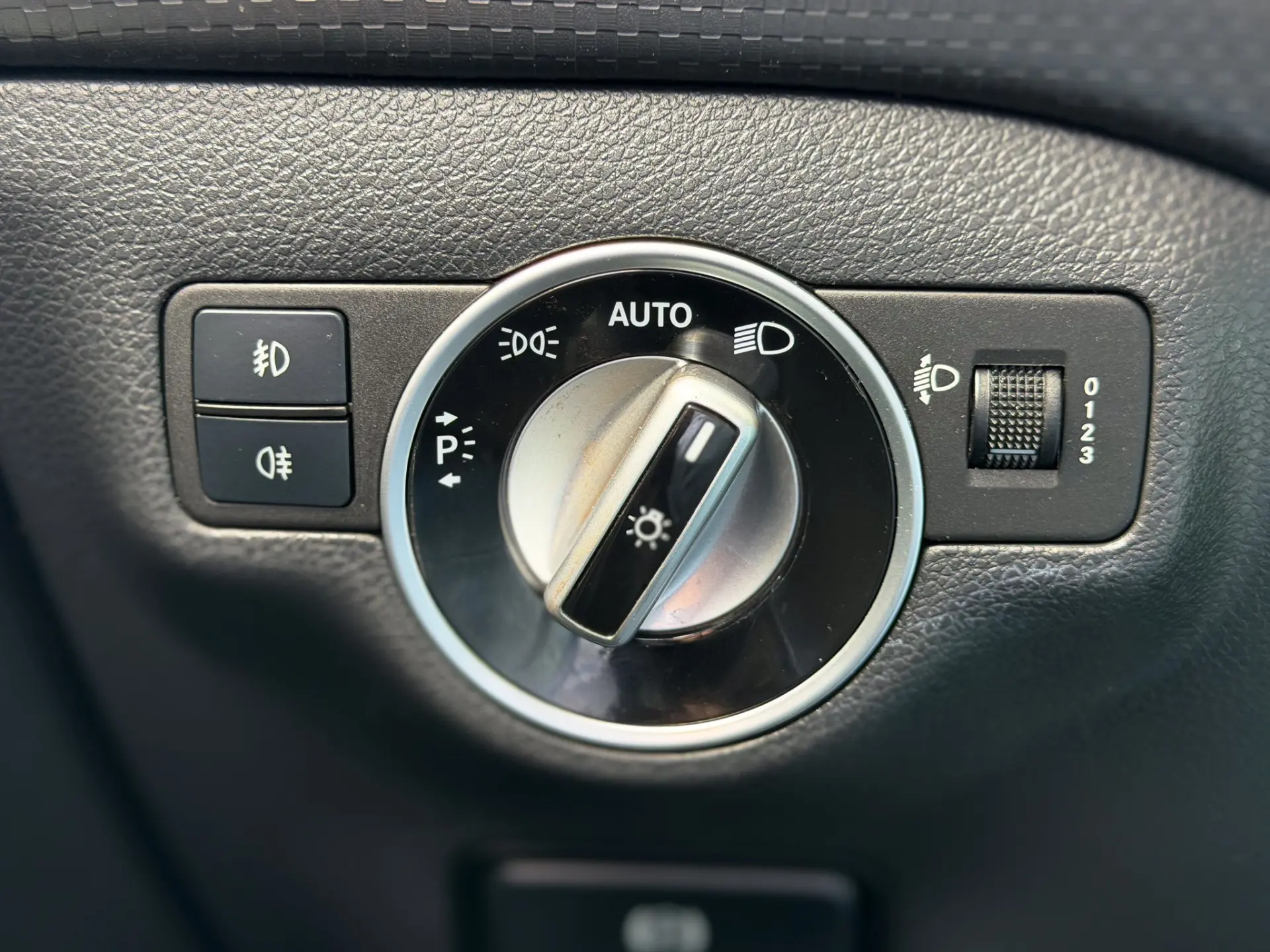 Mercedes-Benz A 180 d Urban 15