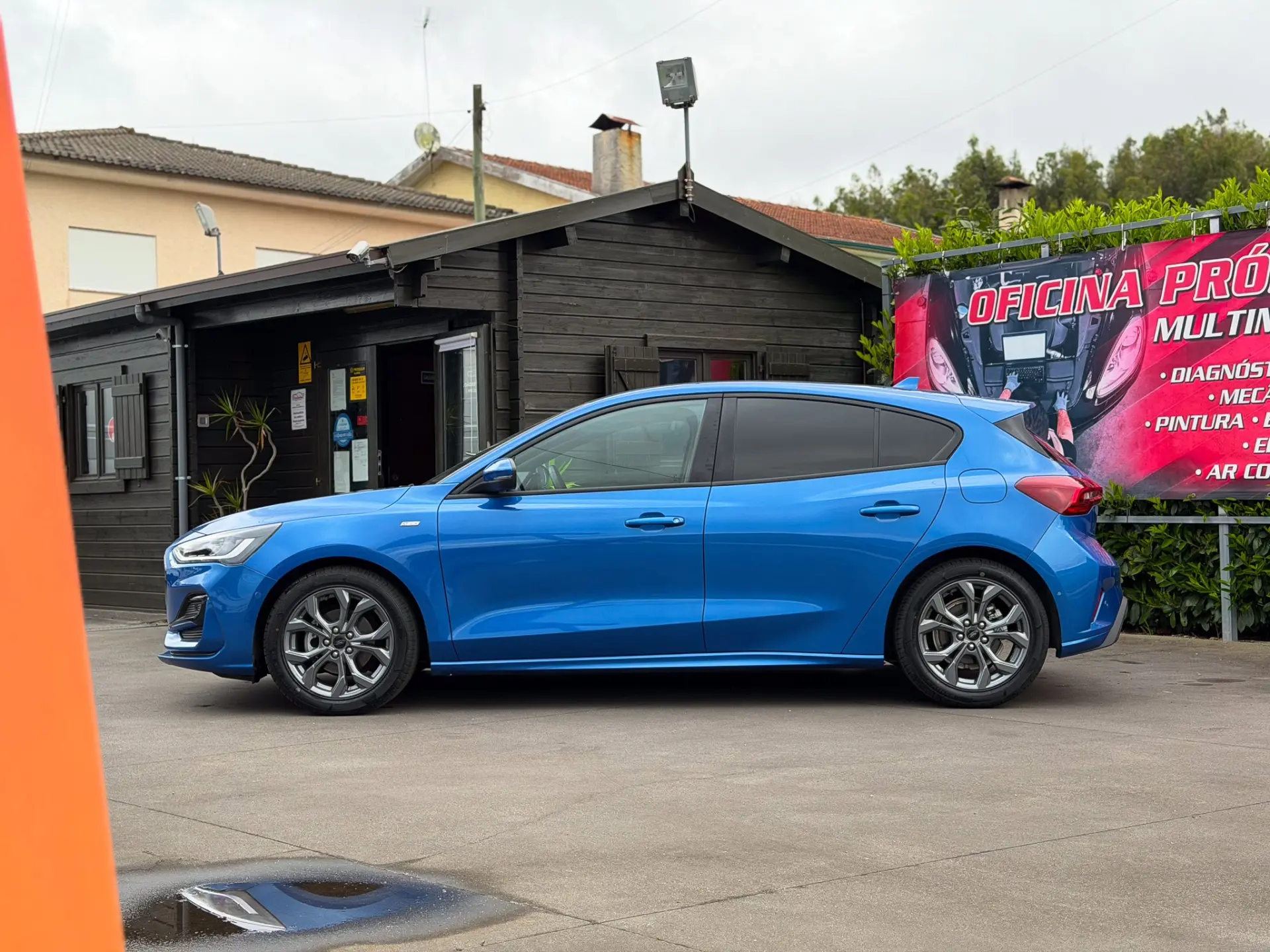 Ford Focus 1.0 EcoBoost MHEV ST-Line 6