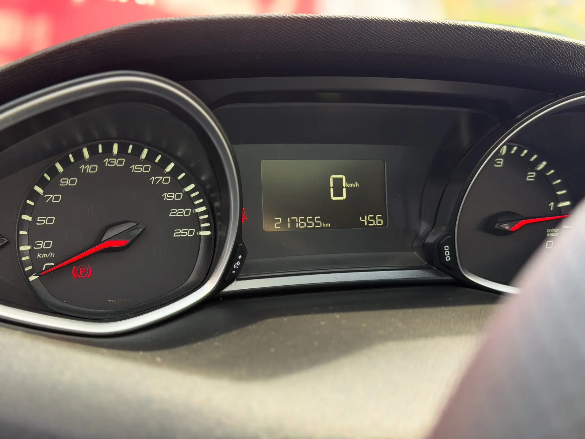 Peugeot 308 1.6 BlueHDi Active J17 18