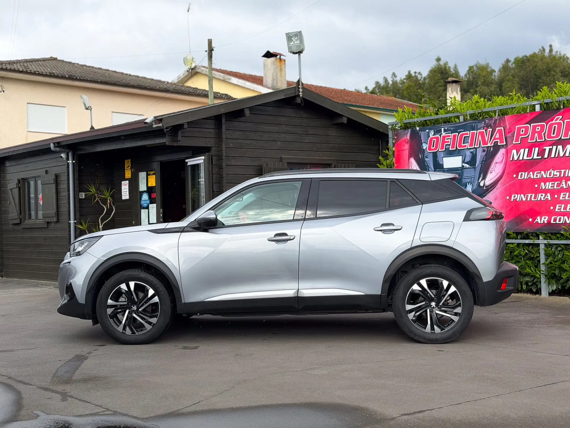 Peugeot 2008 1.5 BlueHDi Active Pack 6