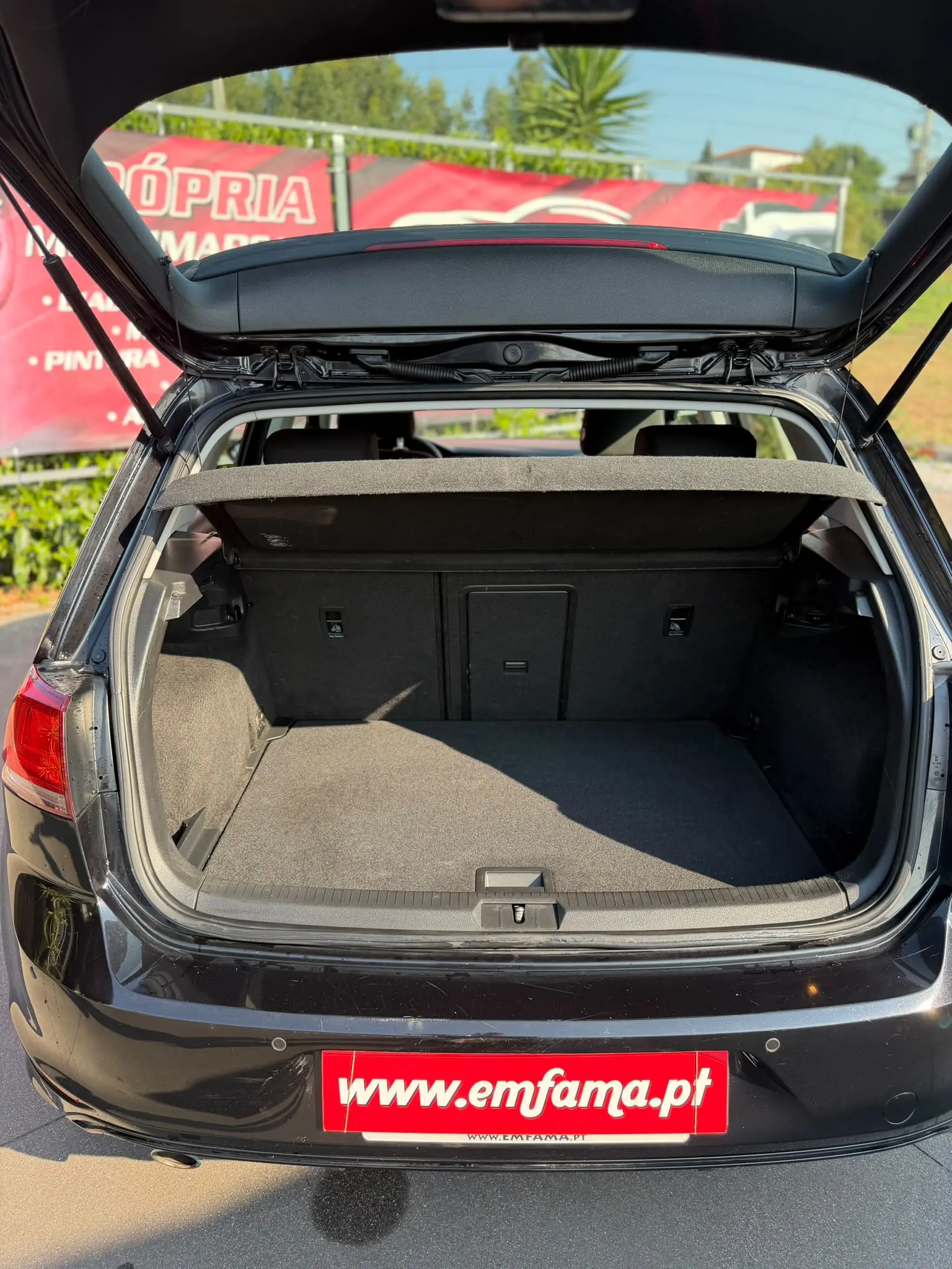 Volkswagen Golf 1.6 TDi R-Line 6