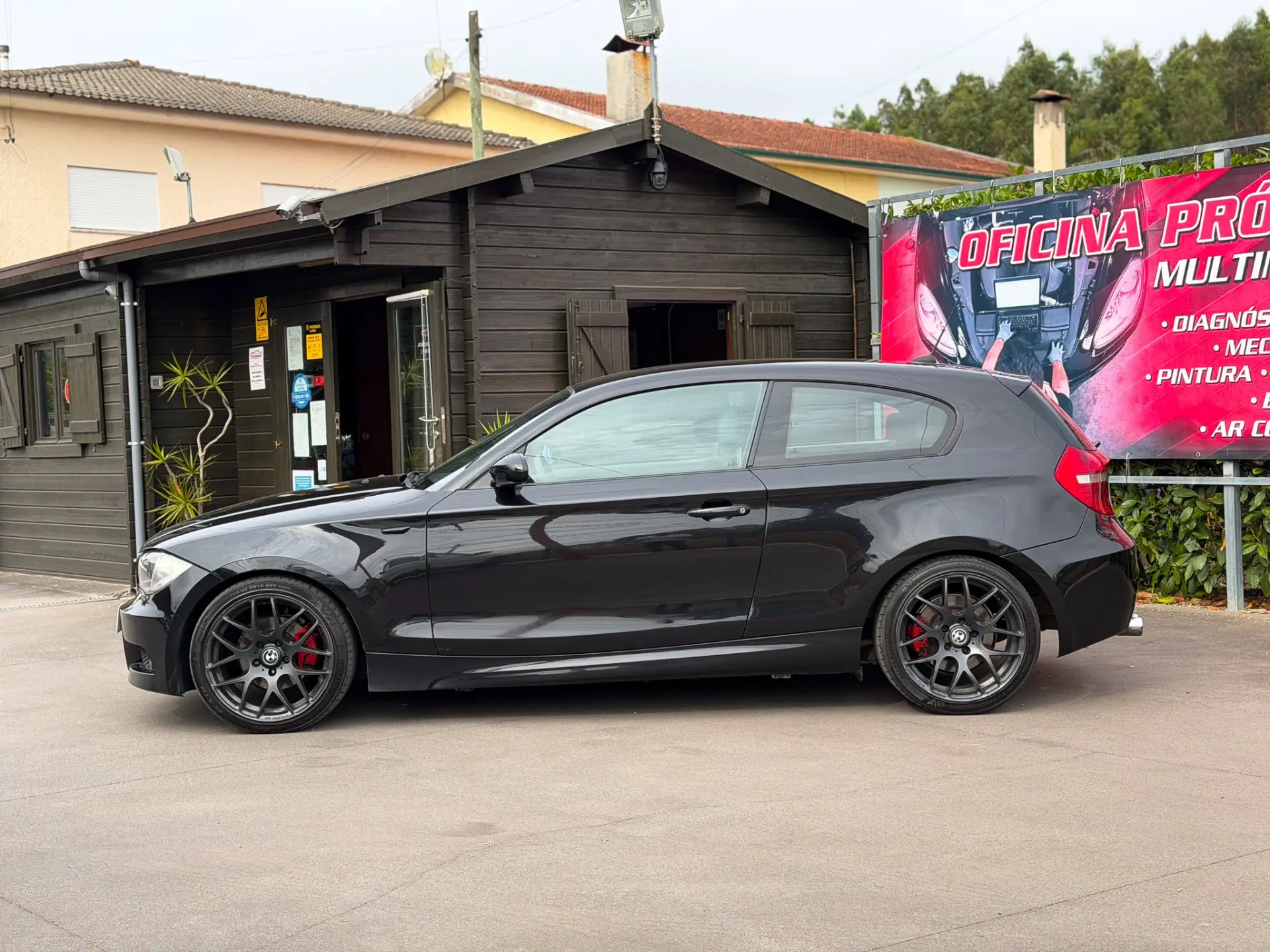 BMW 118 d Pack M 6