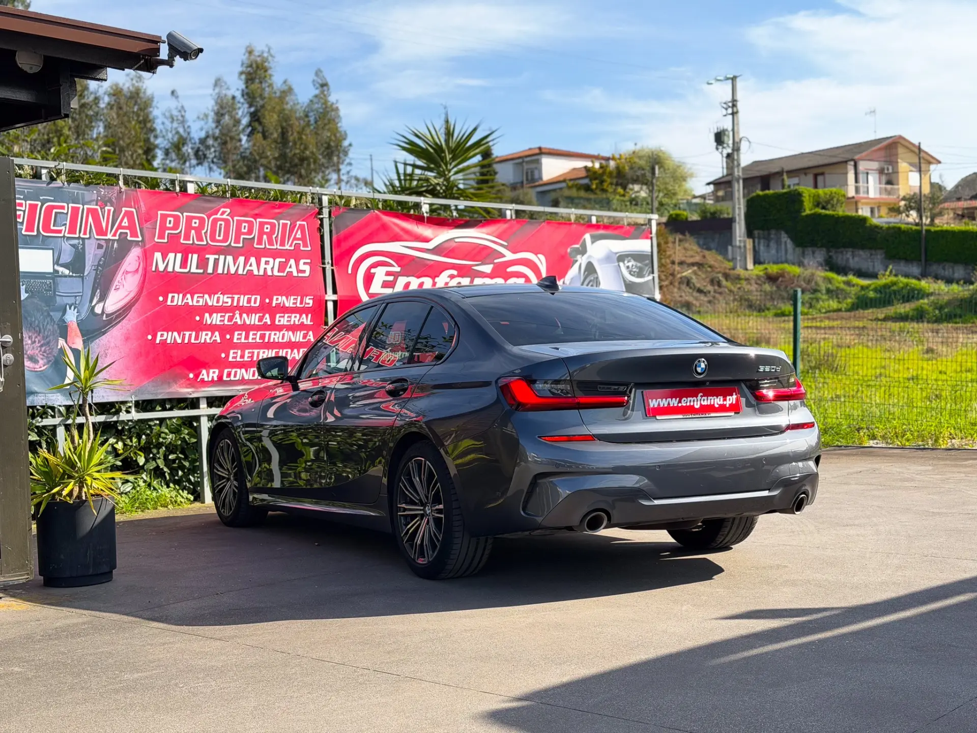 BMW 320 d Pack Desportivo M Auto 7