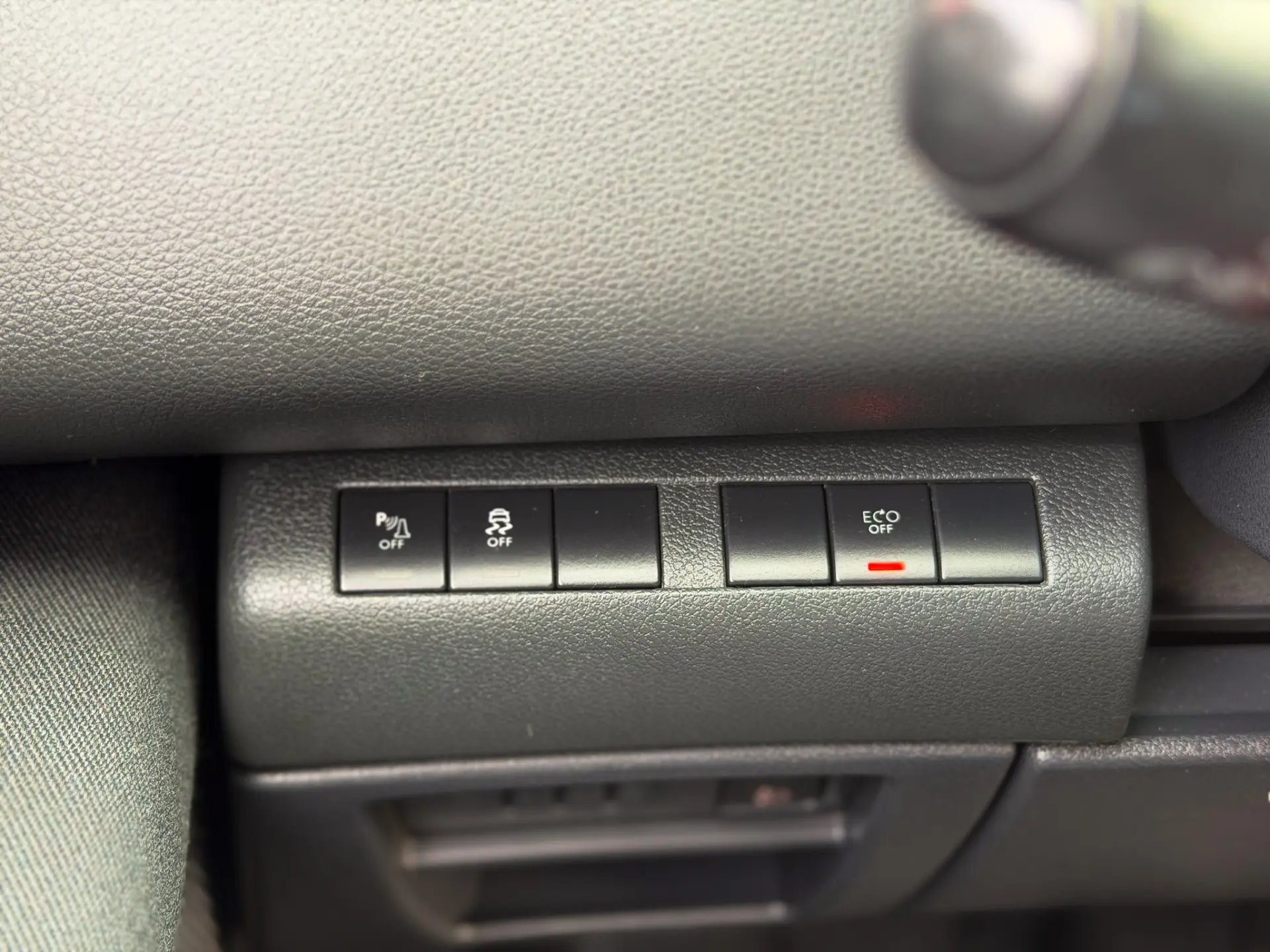 Peugeot 3008 1.6 BlueHDi Style 17