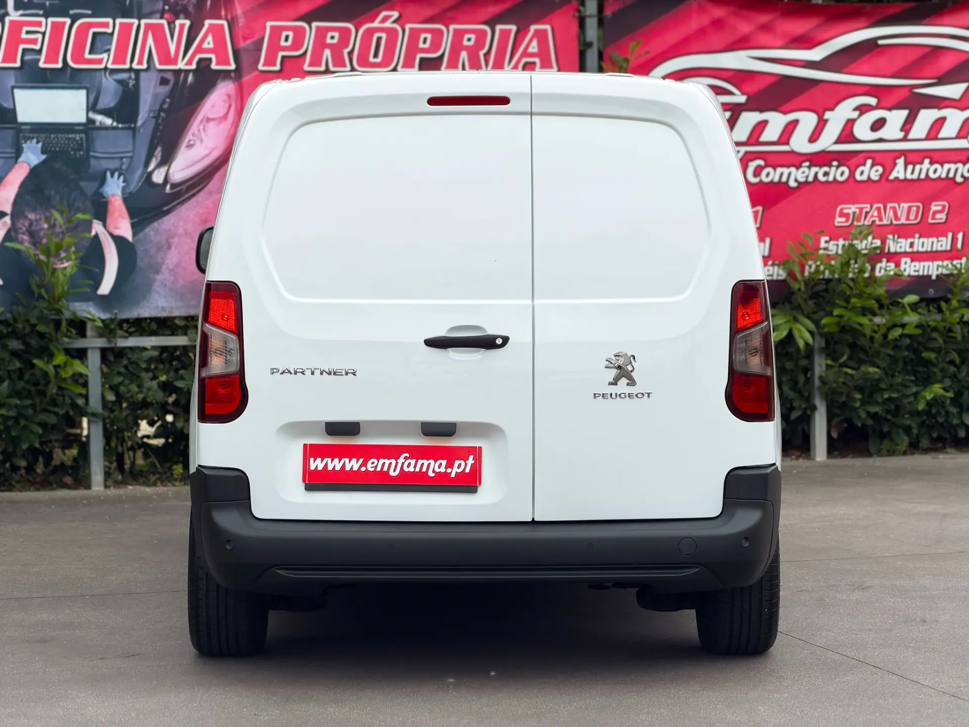 Peugeot Partner BlueHDI 8