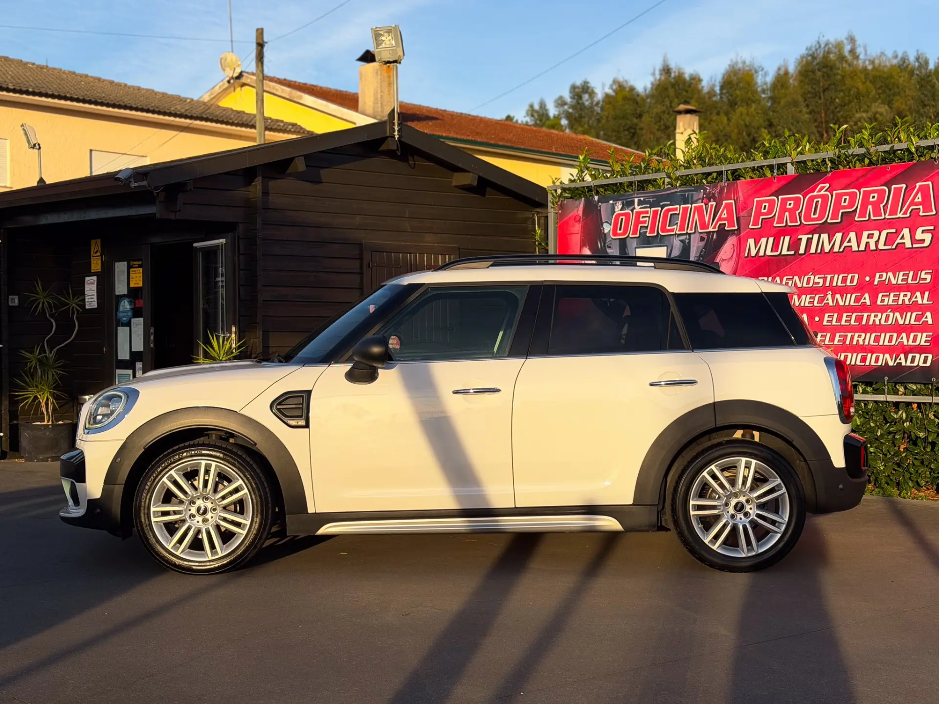 MINI Countryman One D Sport Edition 5