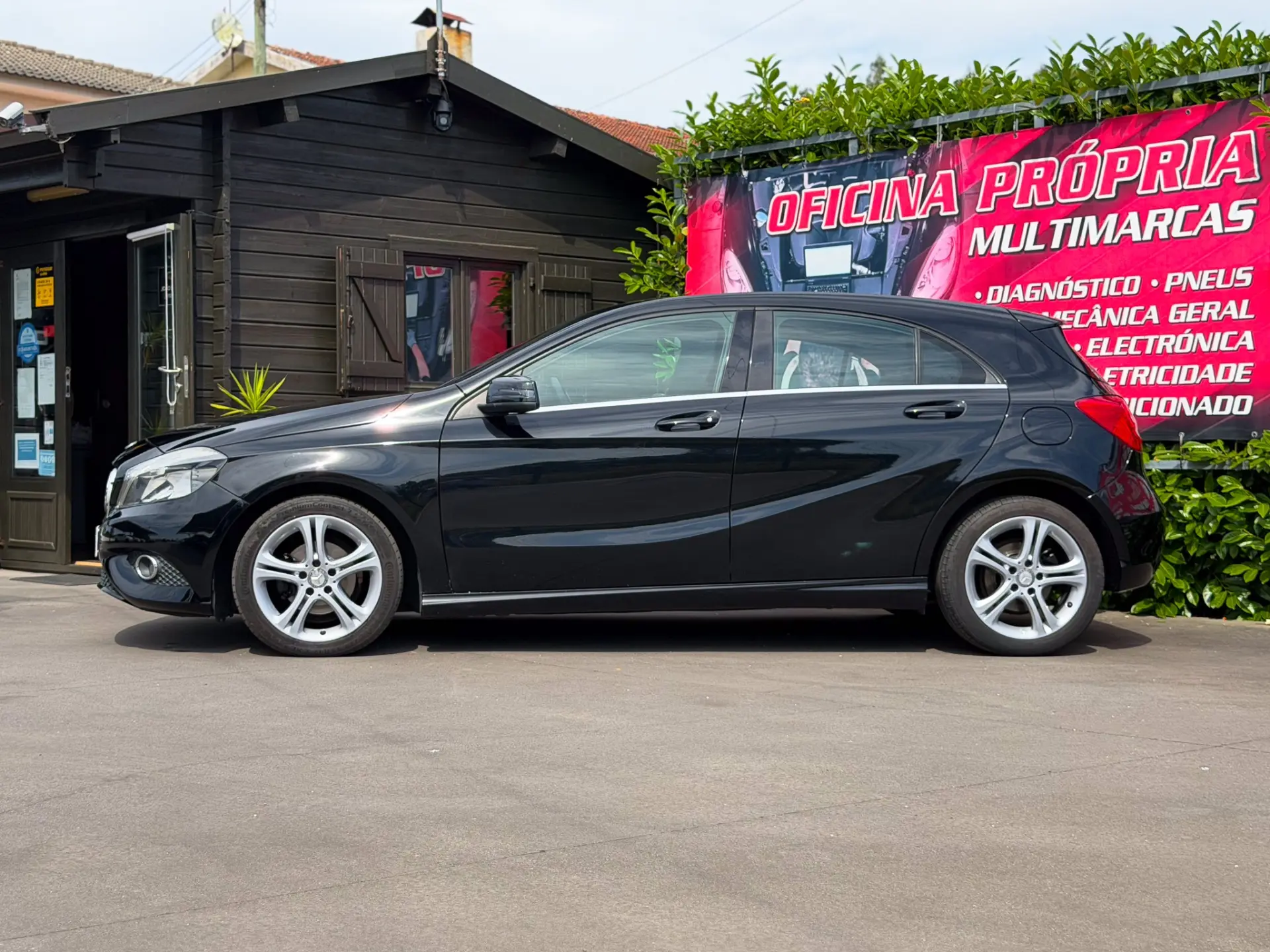Mercedes-Benz A 180 d Urban 5