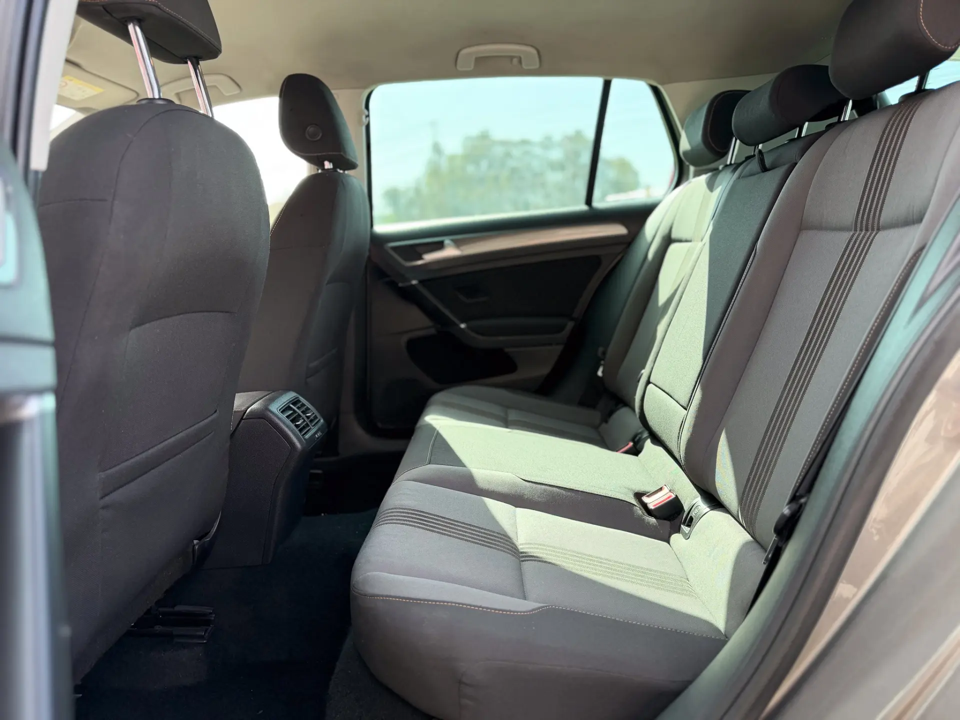 Volkswagen Golf 1.6 TDI BlueMotion Allstar 13