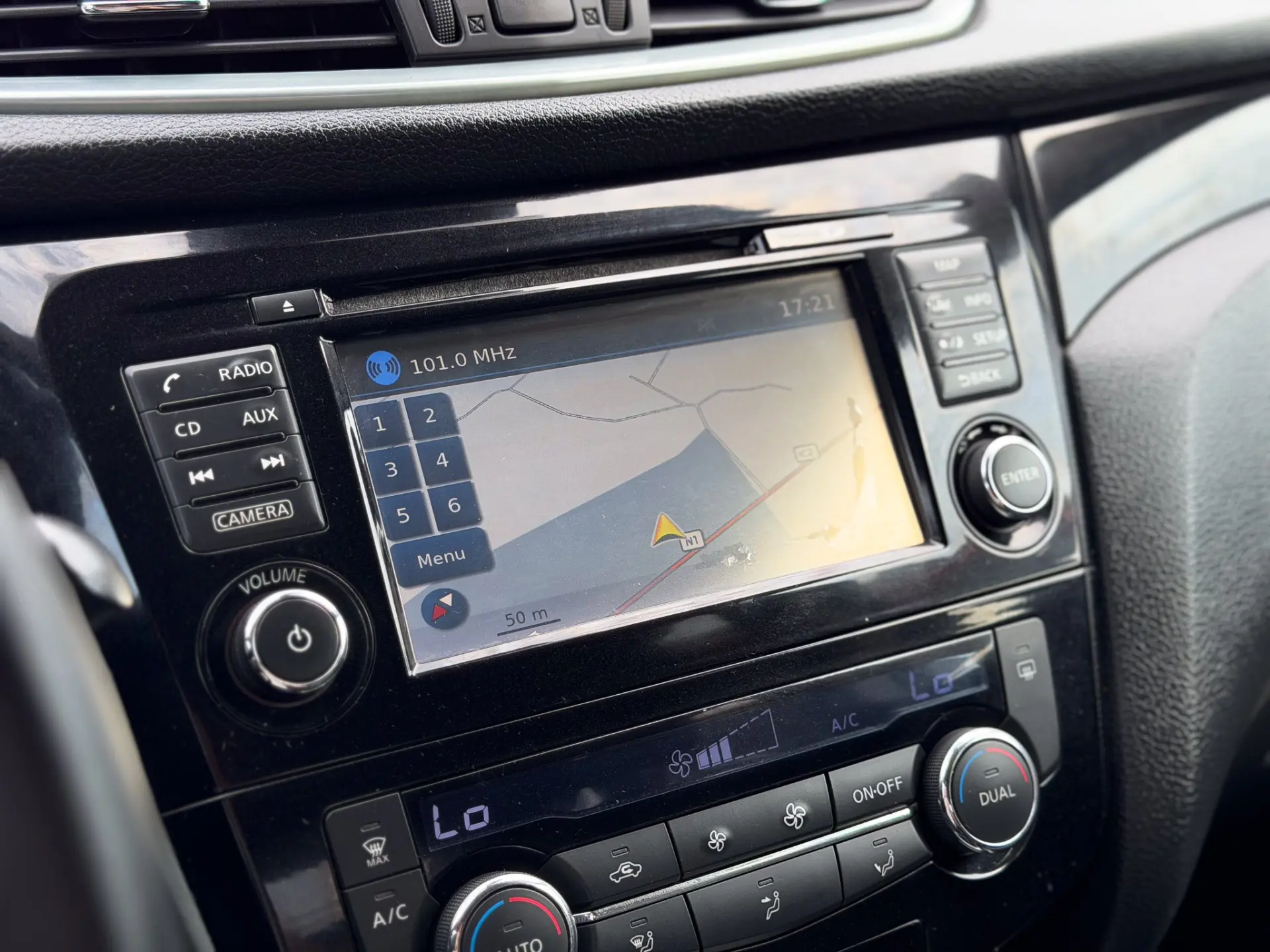 Nissan Qashqai 1.5 dCi Tekna J19 20