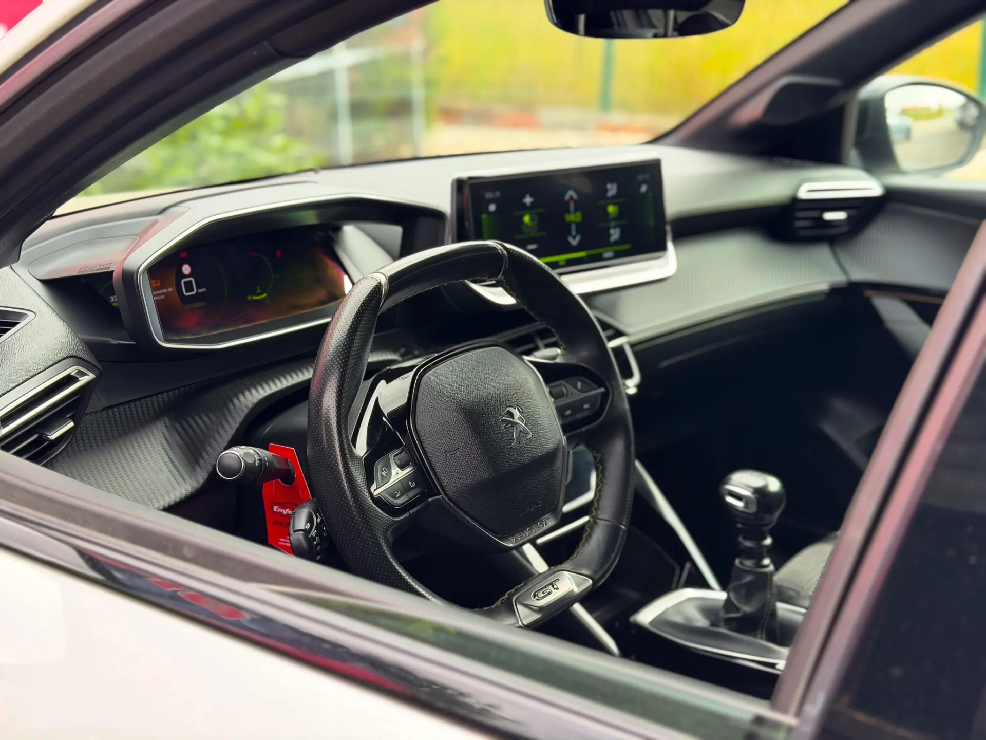 Peugeot 208 1.5 BlueHDi GT 2