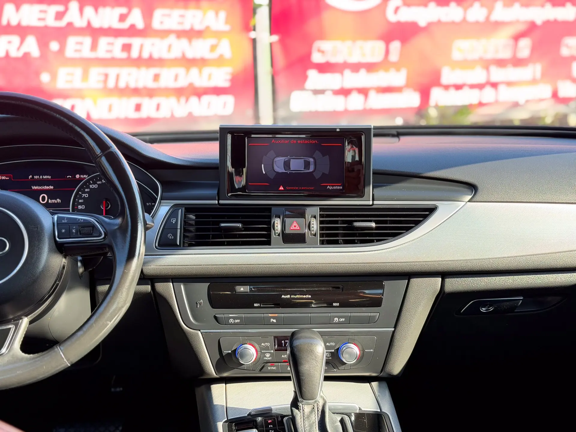 Audi A6 2.0 TDi S-line S tronic 17