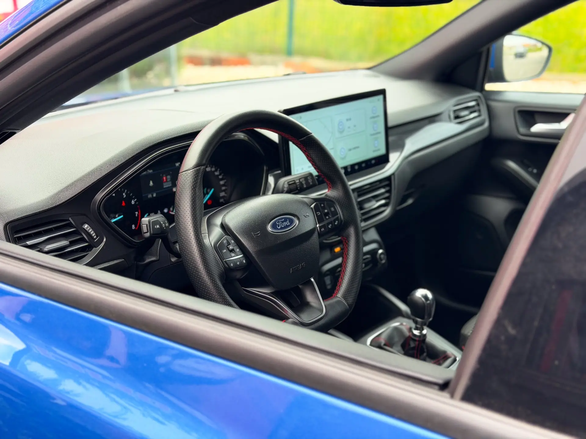 Ford Focus 1.0 EcoBoost MHEV ST-Line 2