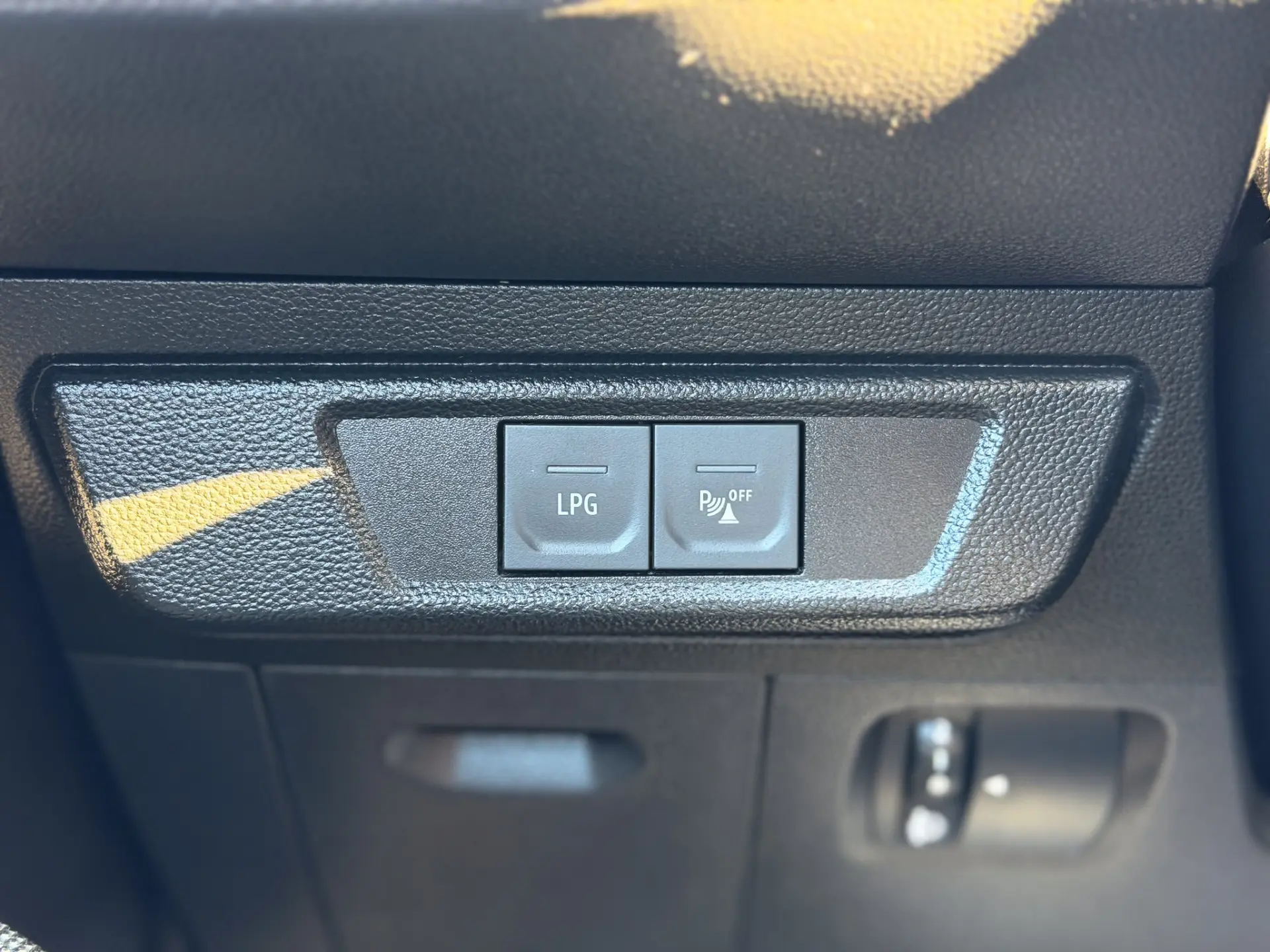 Dacia Jogger 1.0 ECO-G Expression 7L Bi-Fuel 21