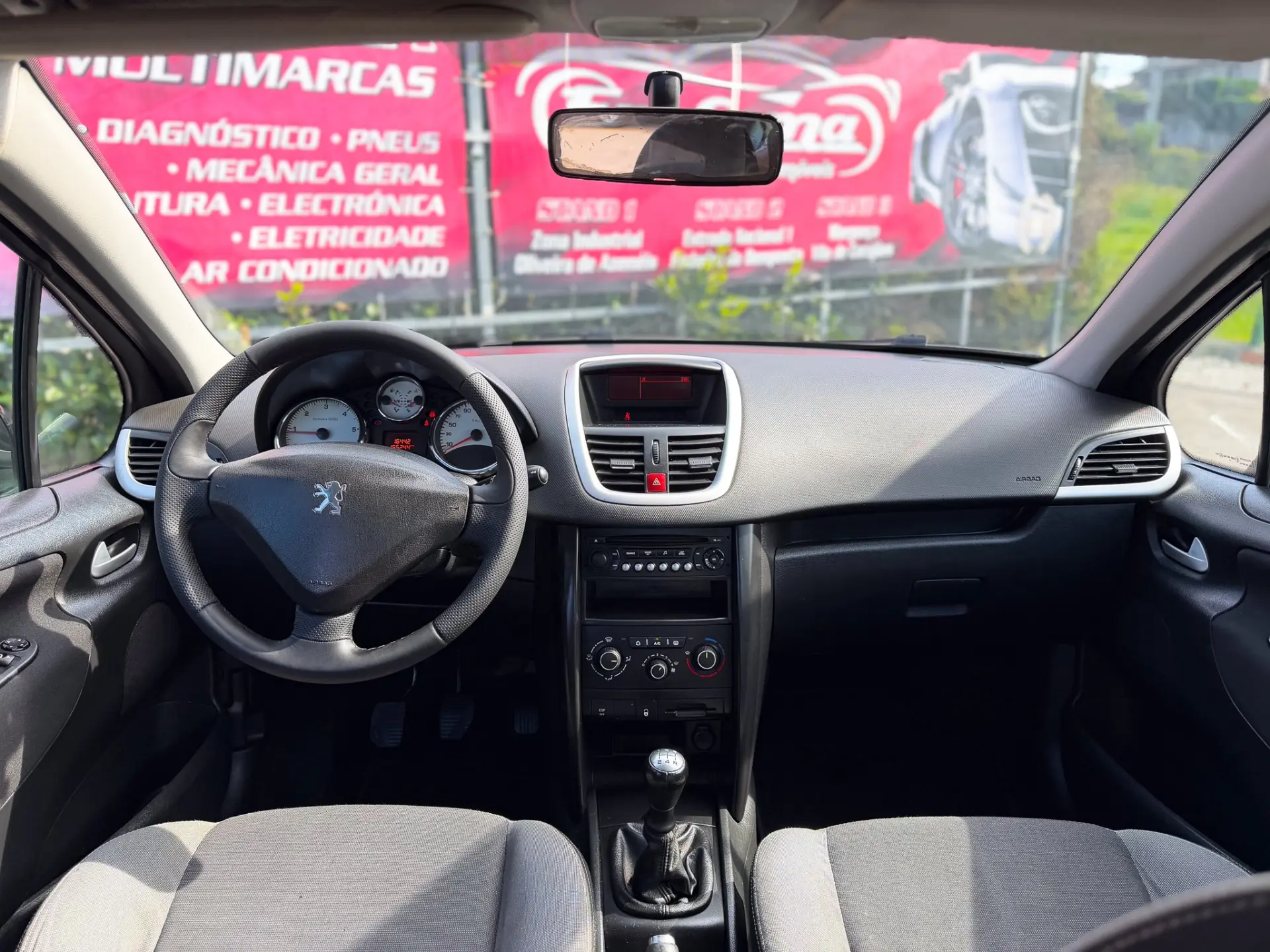 Peugeot 207 1.4 HDi Urban 12