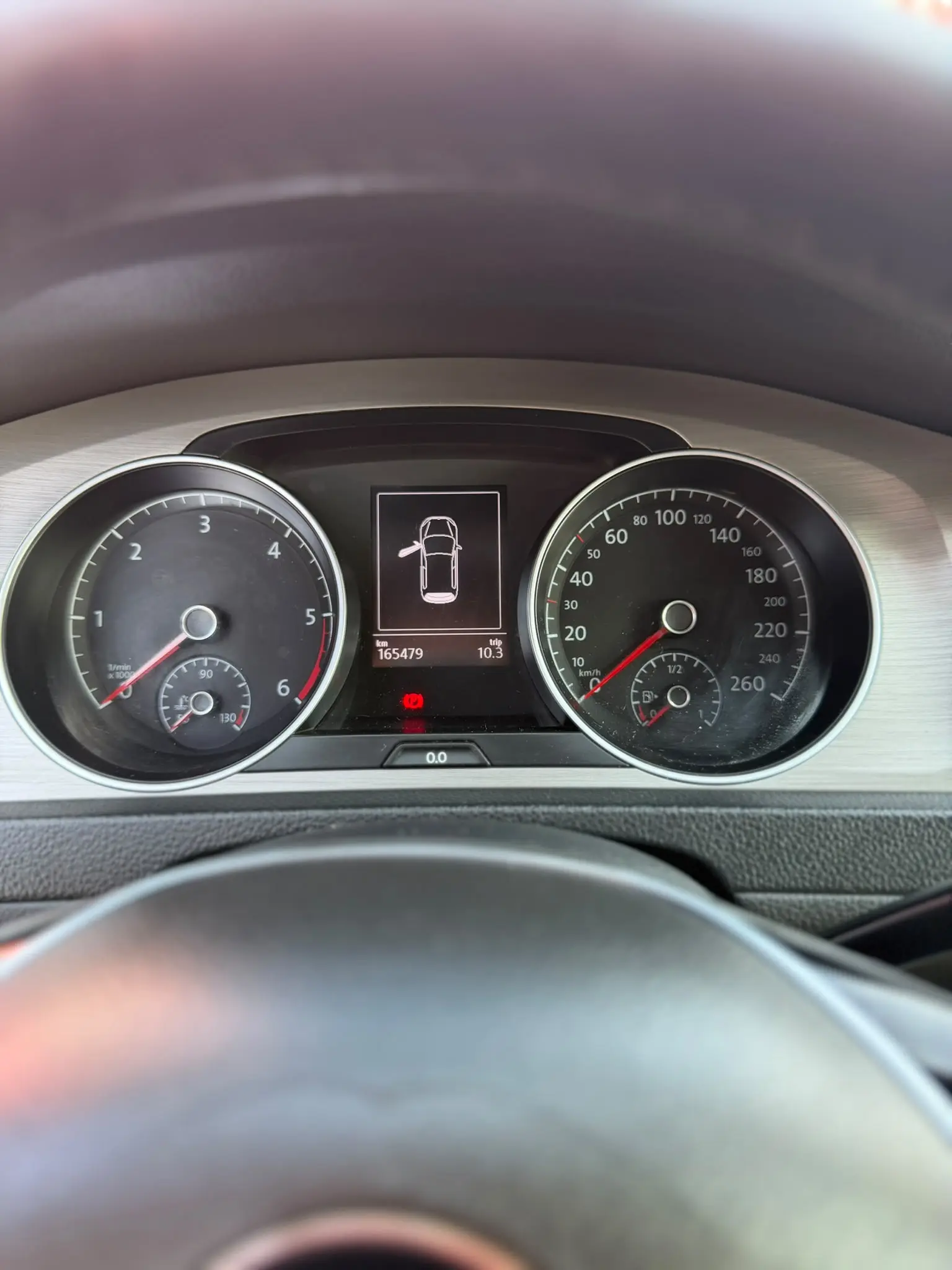 Volkswagen Golf 1.6 TDi R-Line 7