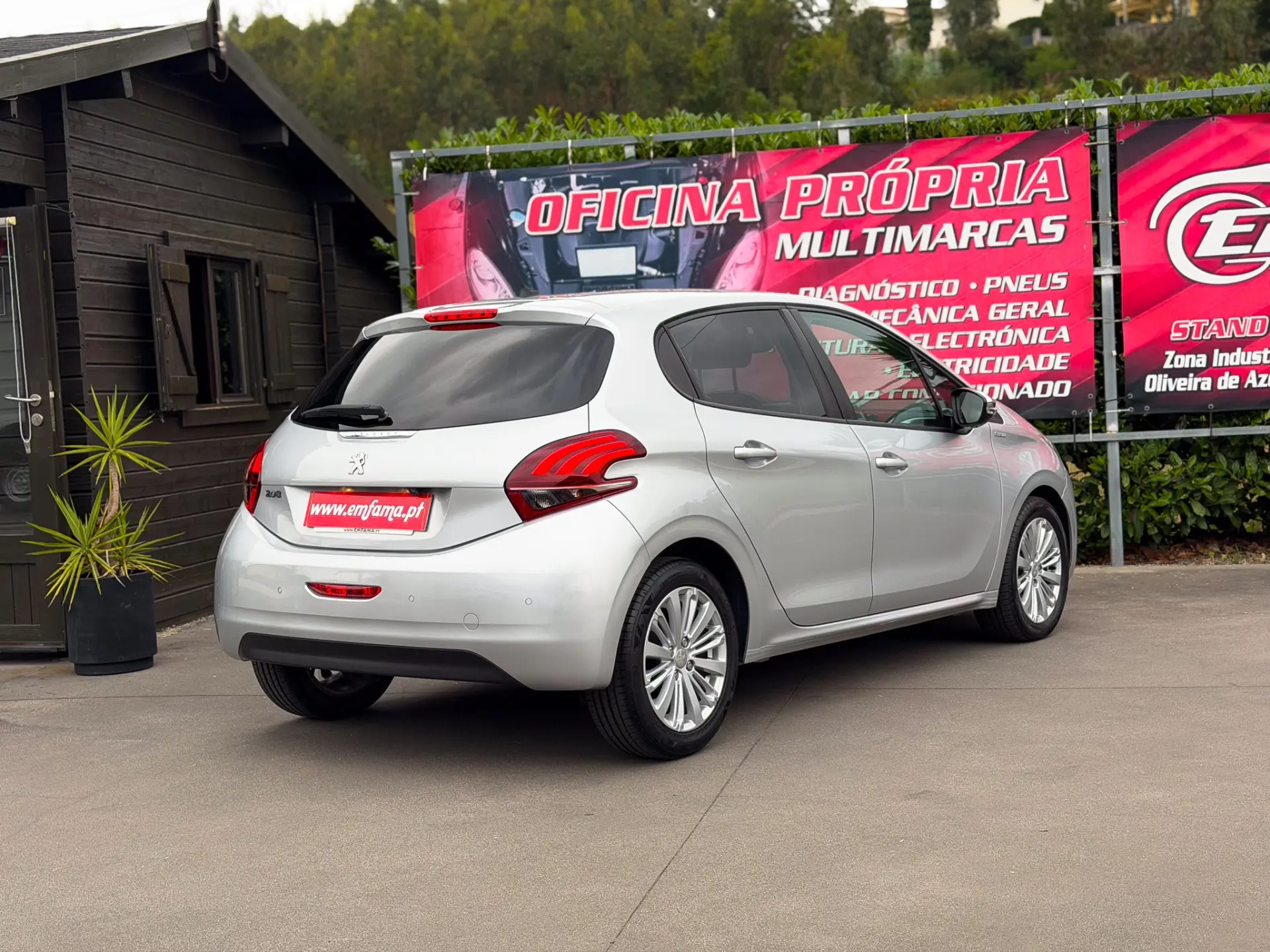 Peugeot 208 1.6 BlueHDi Style 9