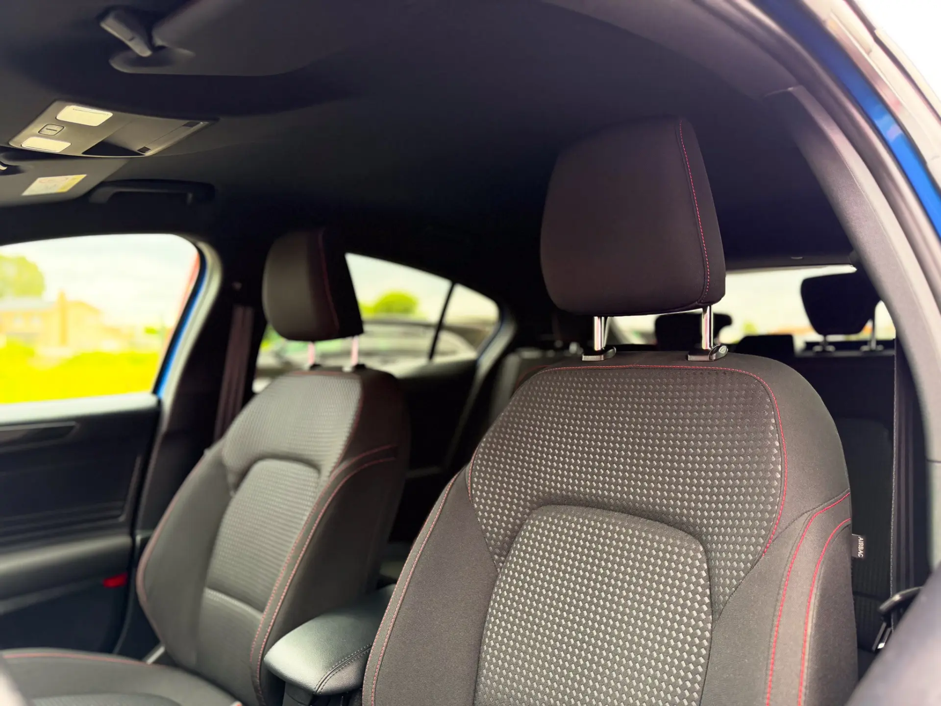 Ford Focus 1.0 EcoBoost MHEV ST-Line 14