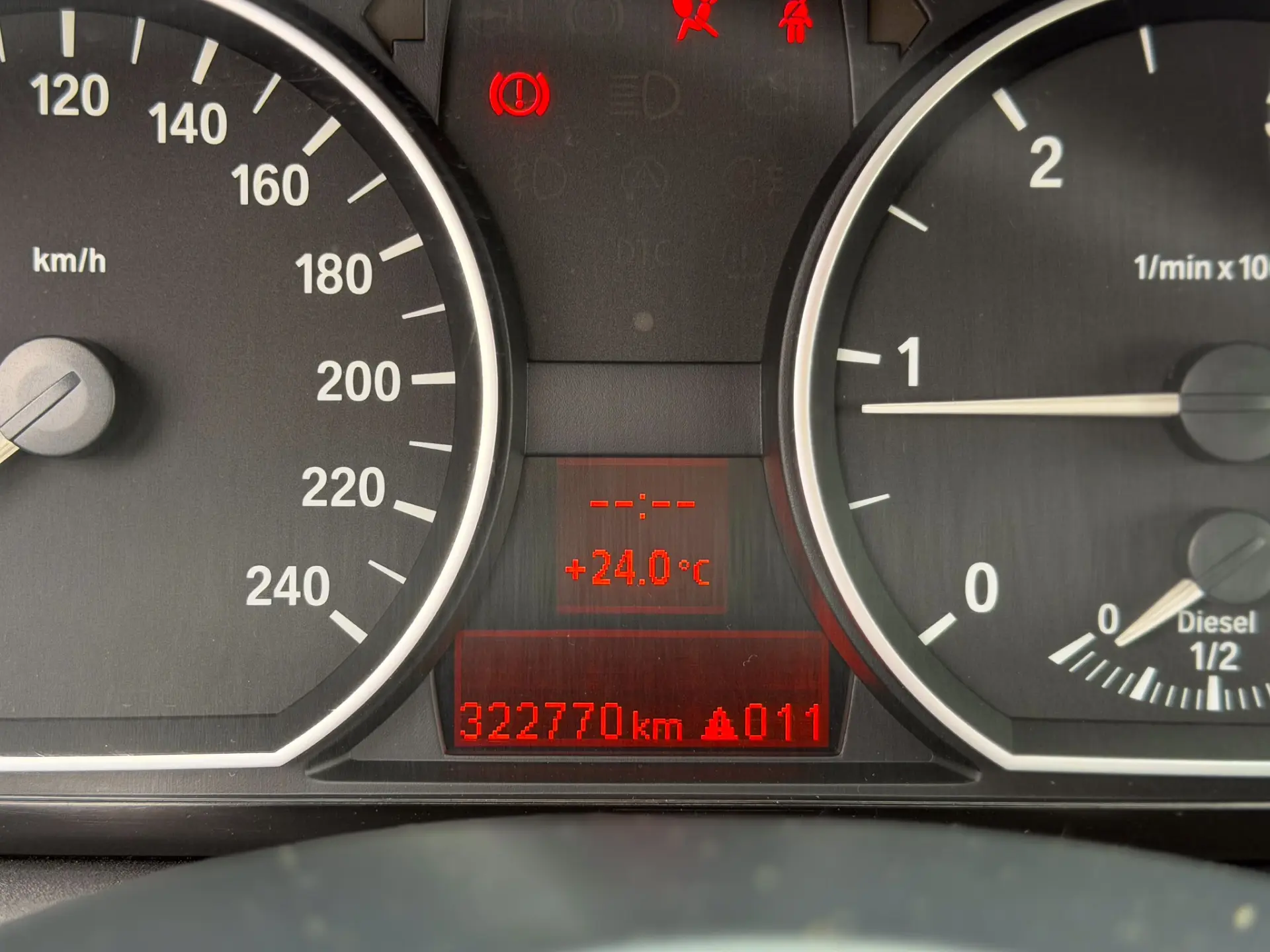 BMW 118 d Pack M 15