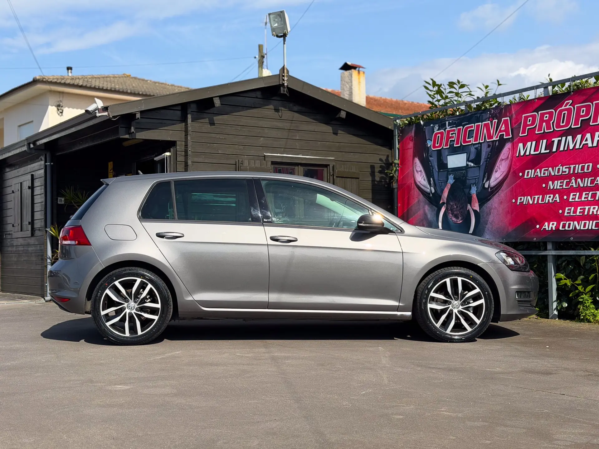Volkswagen Golf 1.6 TDI BlueMotion Allstar 9