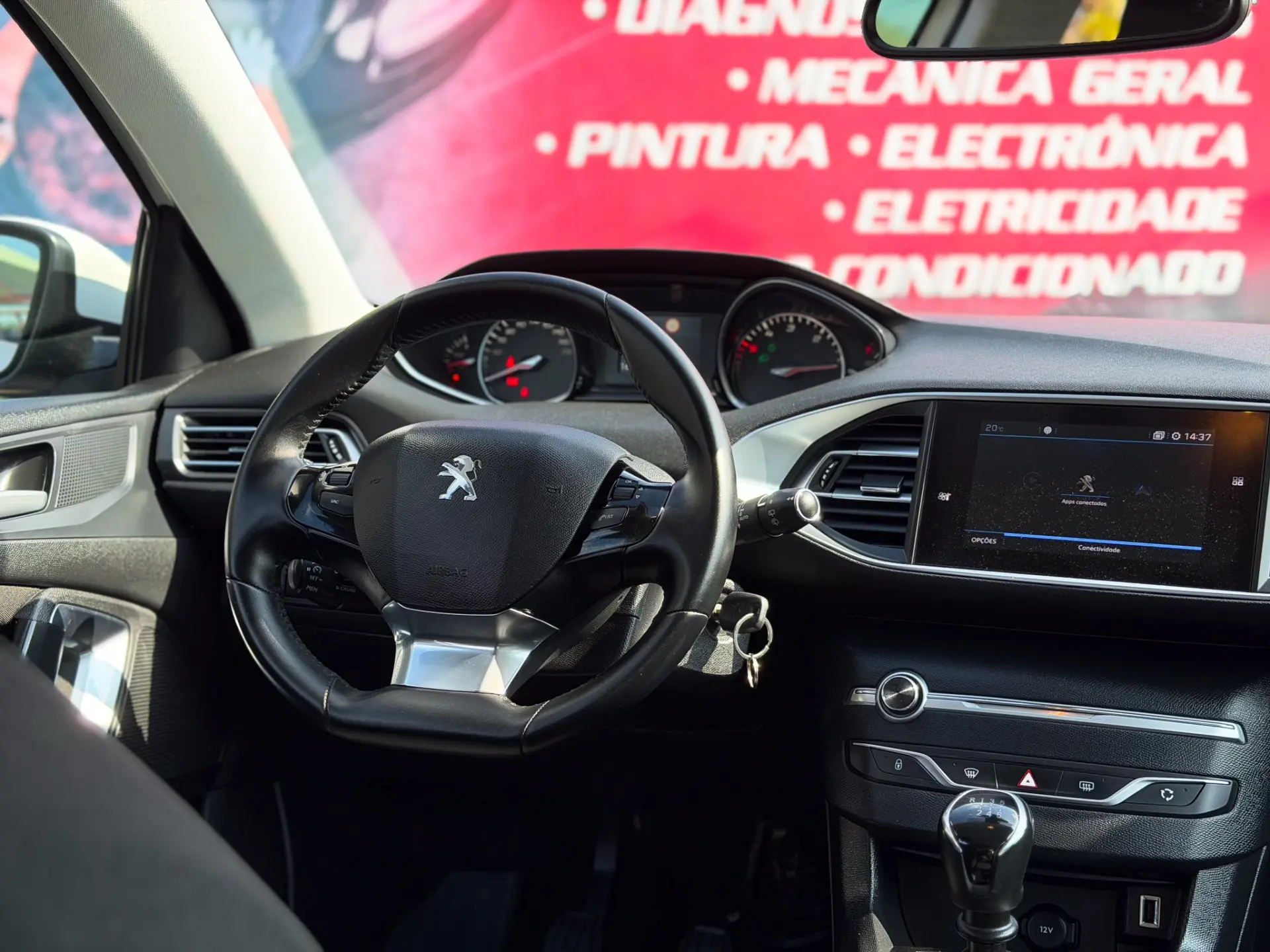 Peugeot 308 1.5 BlueHDi 14