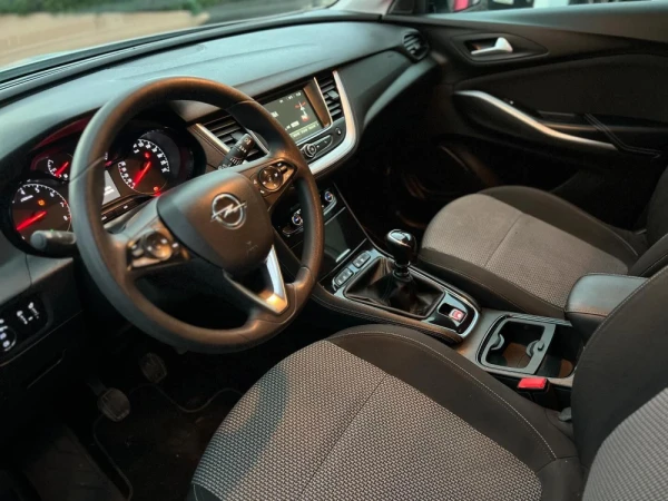 Opel Grandland X 1.2 T Edition 9