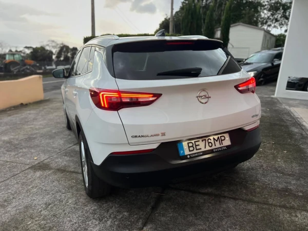 Opel Grandland X 1.2 T Edition 7