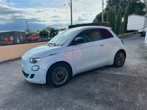 Fiat 500e 4