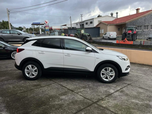 Opel Grandland X 1.2 T Edition 3