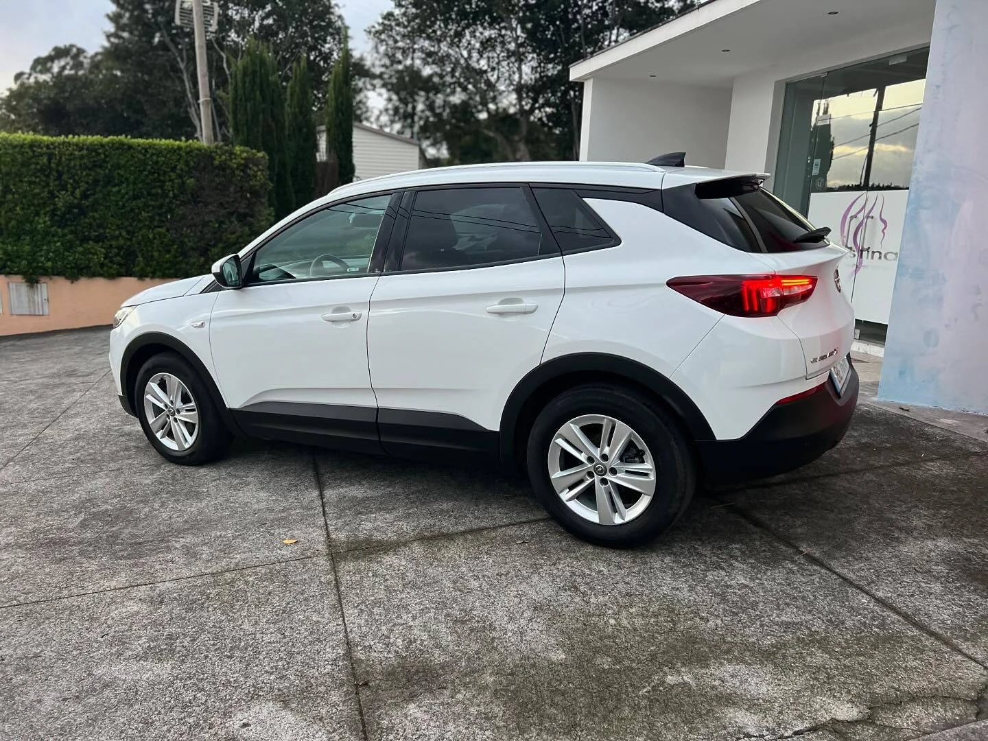 Opel Grandland X 1.2 T Edition 6