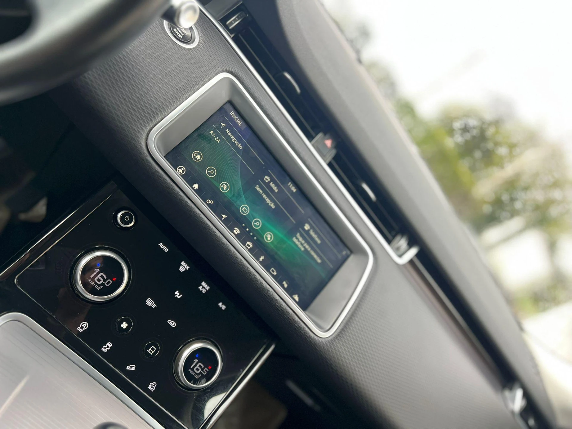 Land Rover Range Rover Evoque 18