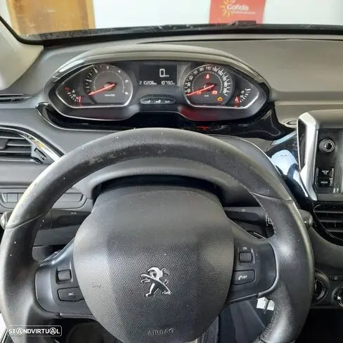 Peugeot 208 1.4 HDi 5